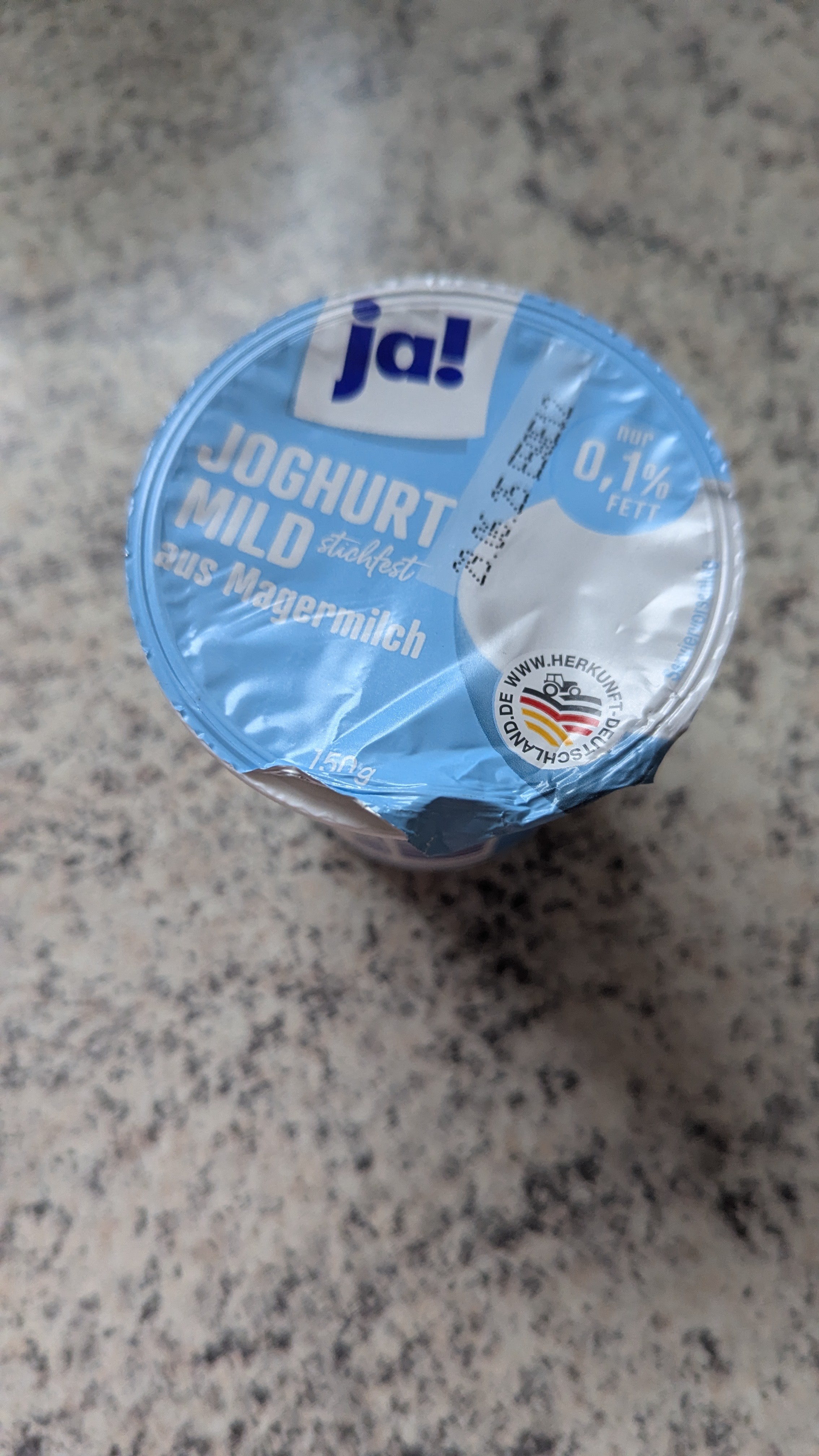 Magerjoghurt Becher