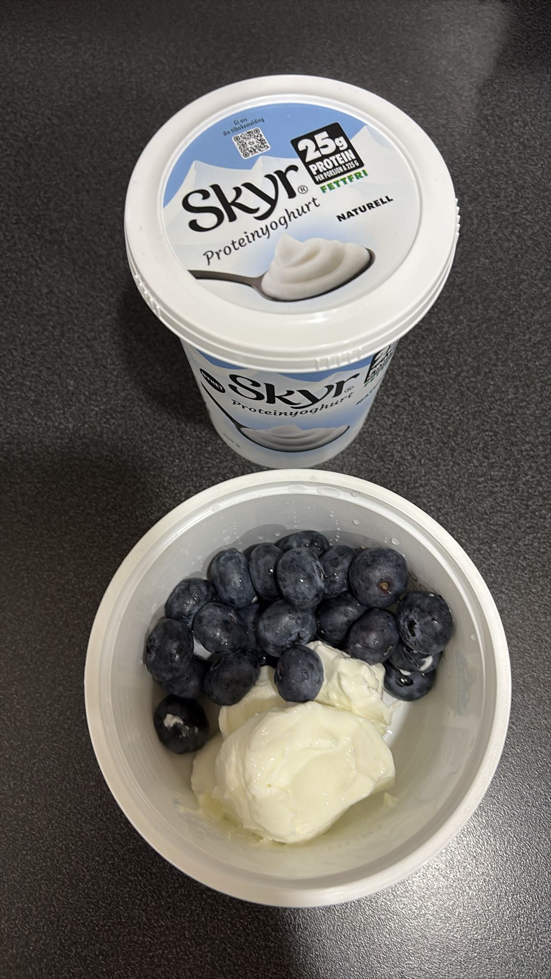 Skyr med blåbær