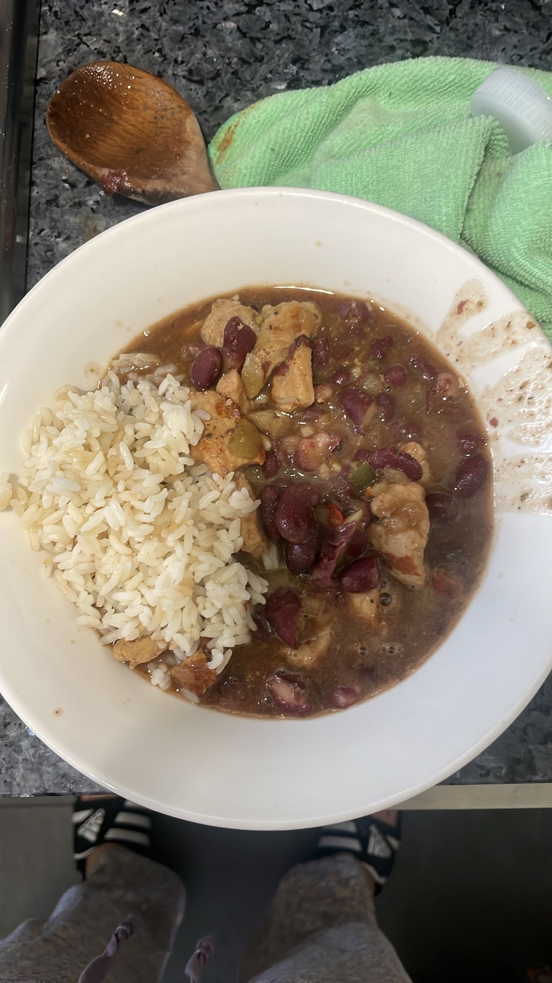 arroz con frijoles y pollo