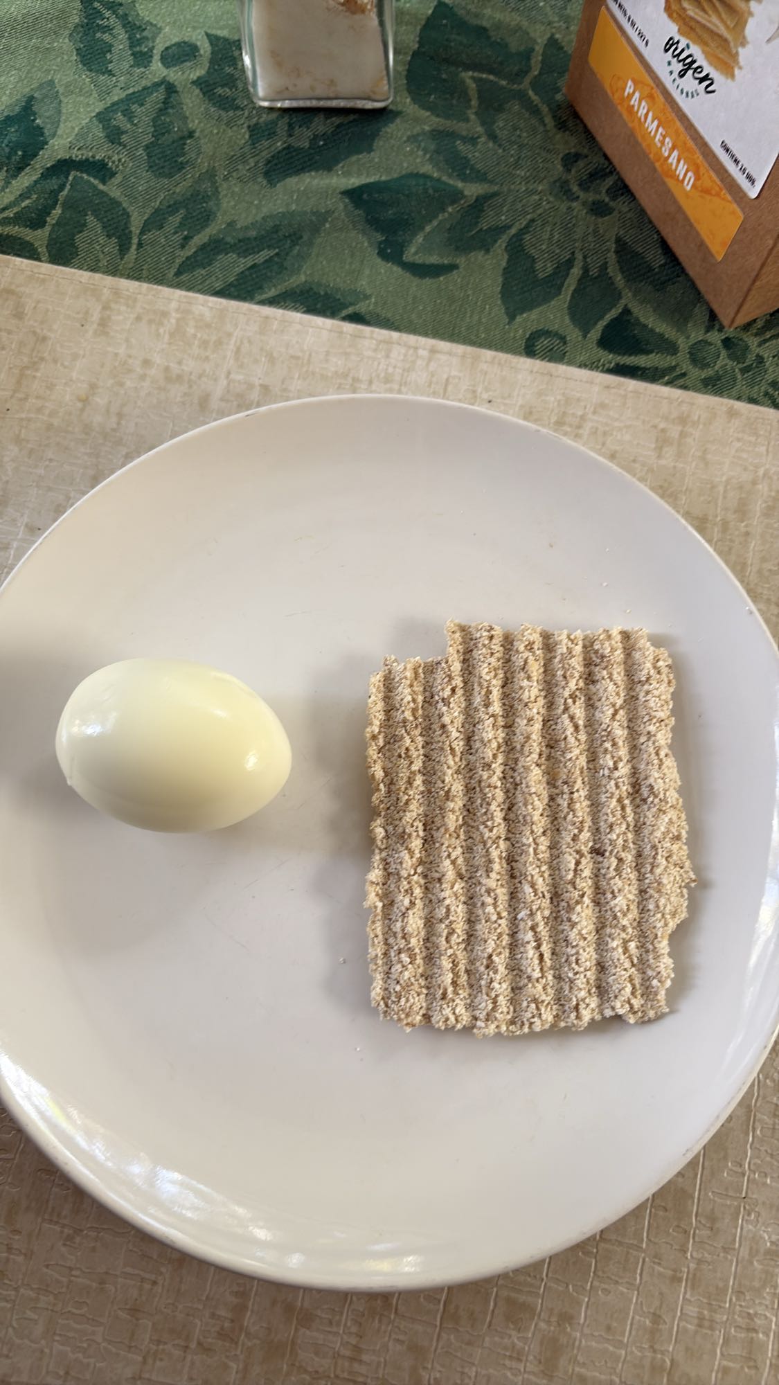 huevo y pan crujiente