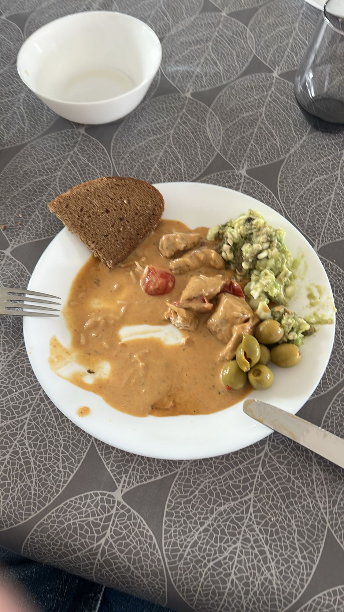 Kycklinggryta med bröd