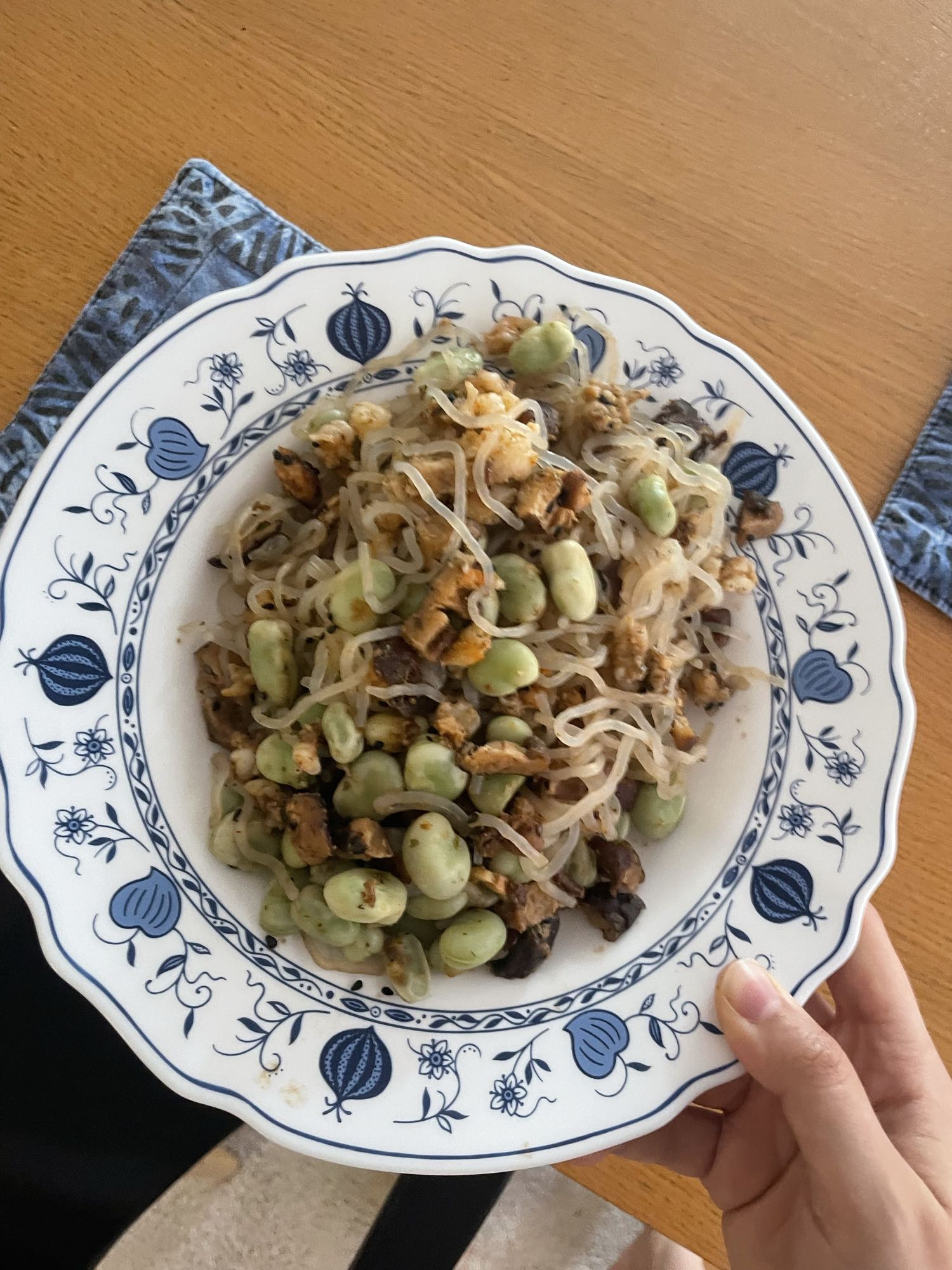 Makaron z krewetkami i bobem