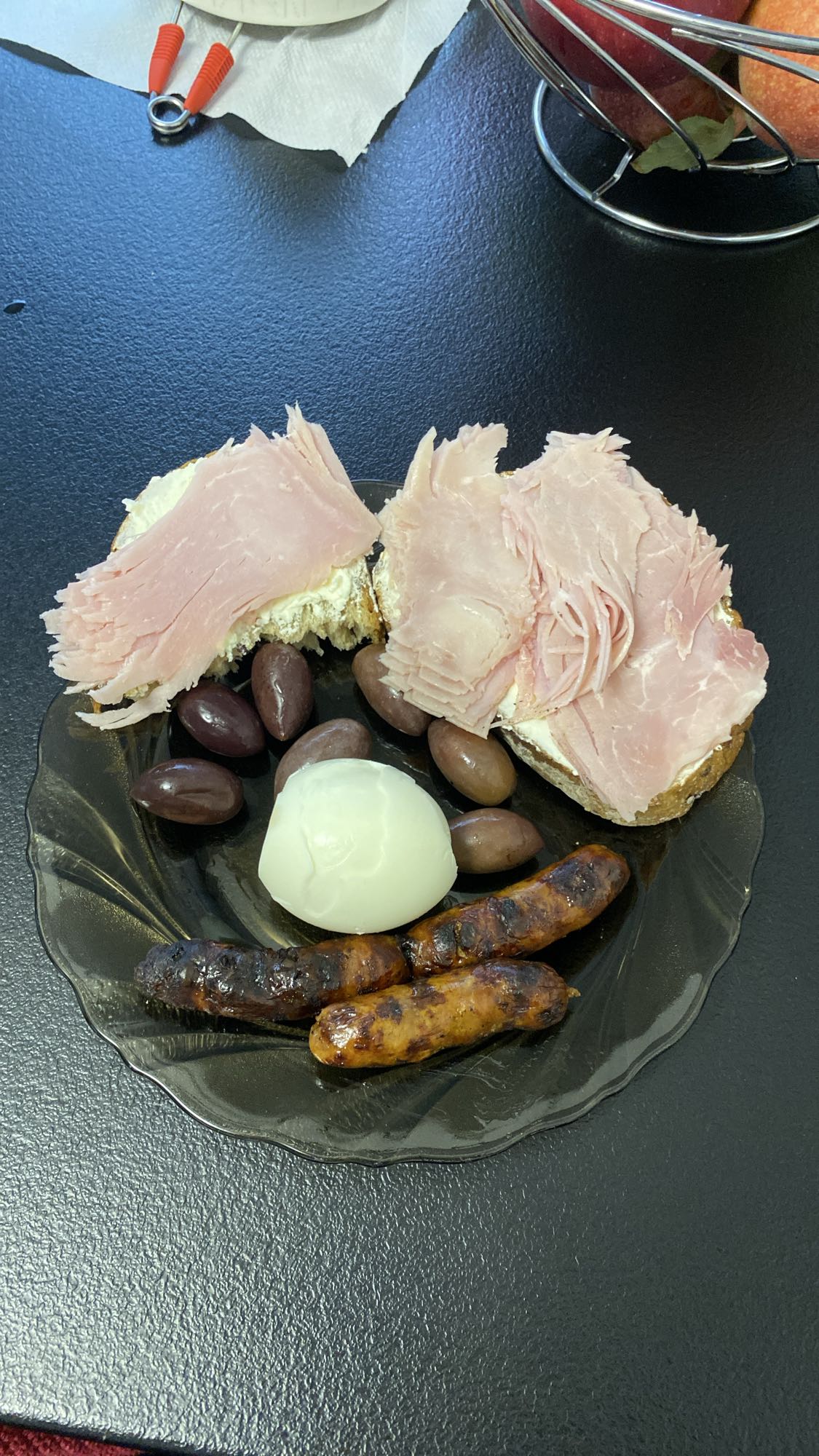 Mic dejun cu mezeluri