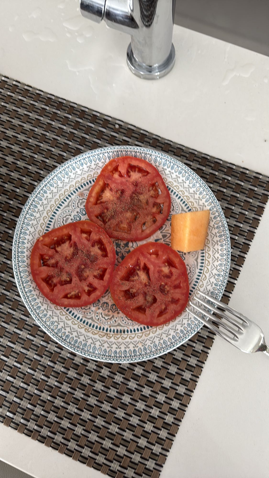 Tomates et melon frais