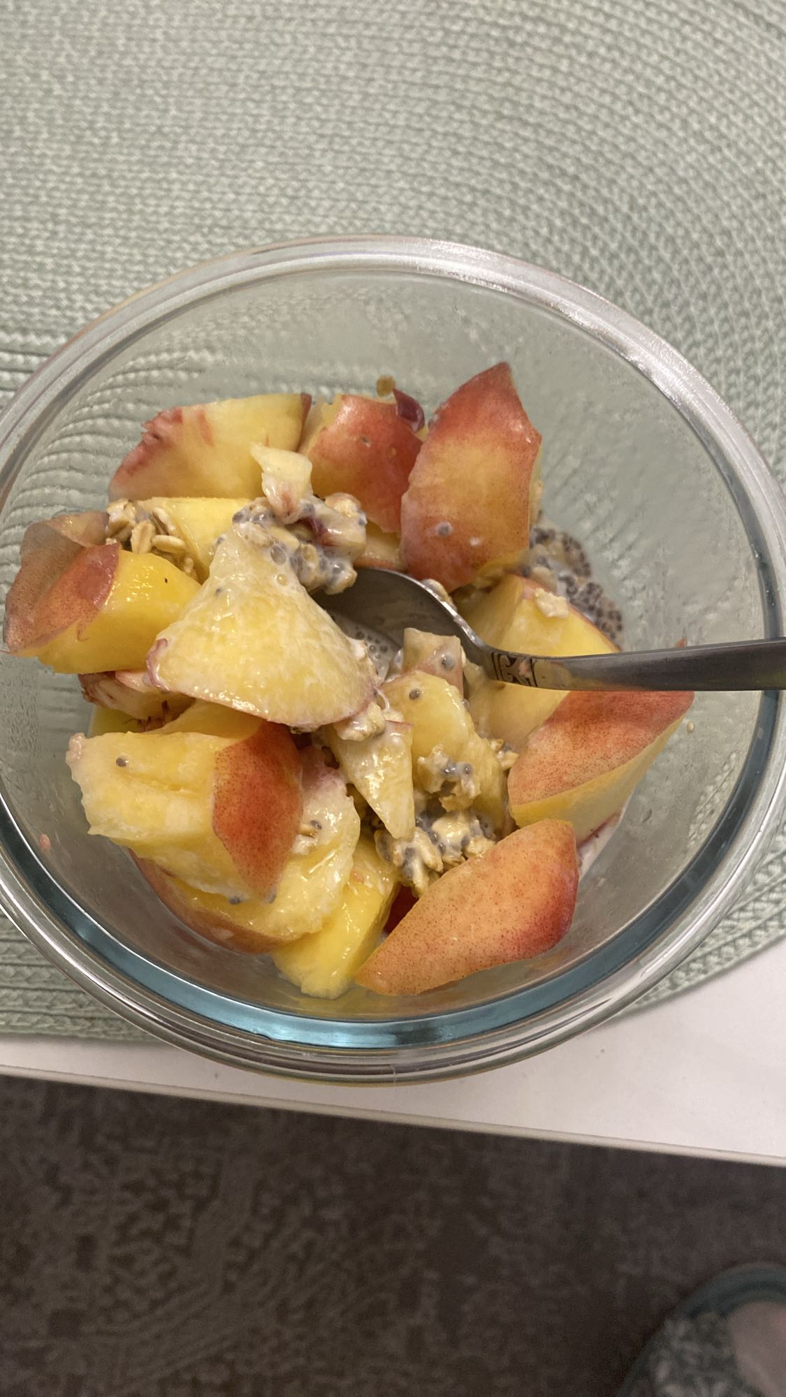 Owsianka z brzoskwinią