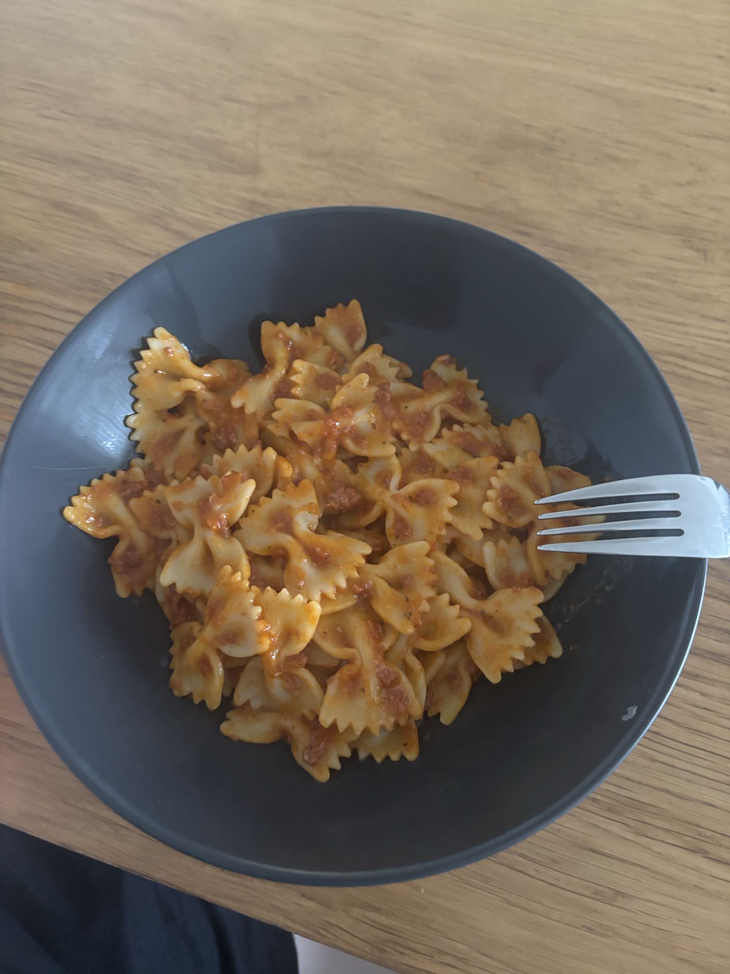 Pasta with tomato sauce