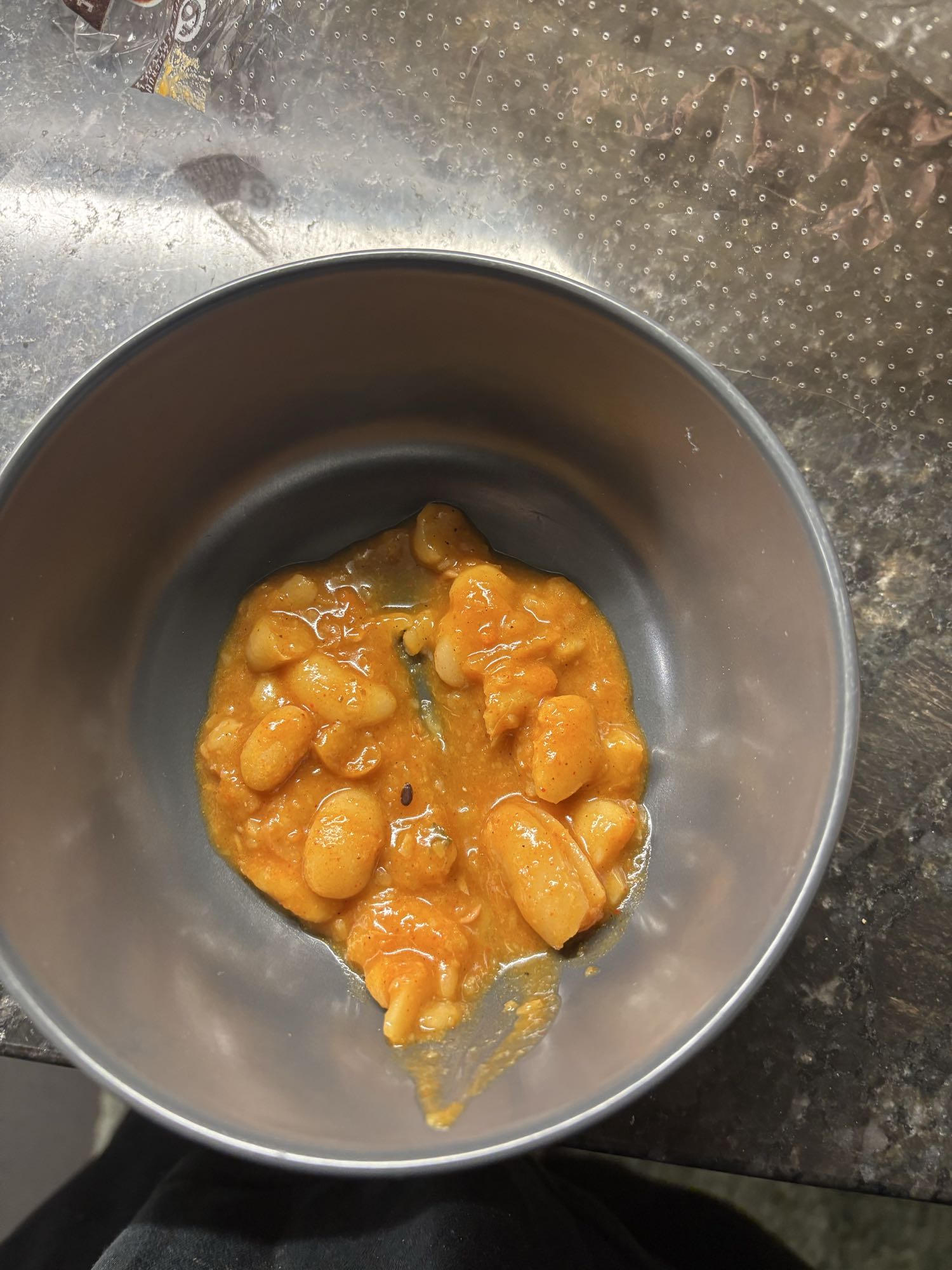 Beans in tomato sauce