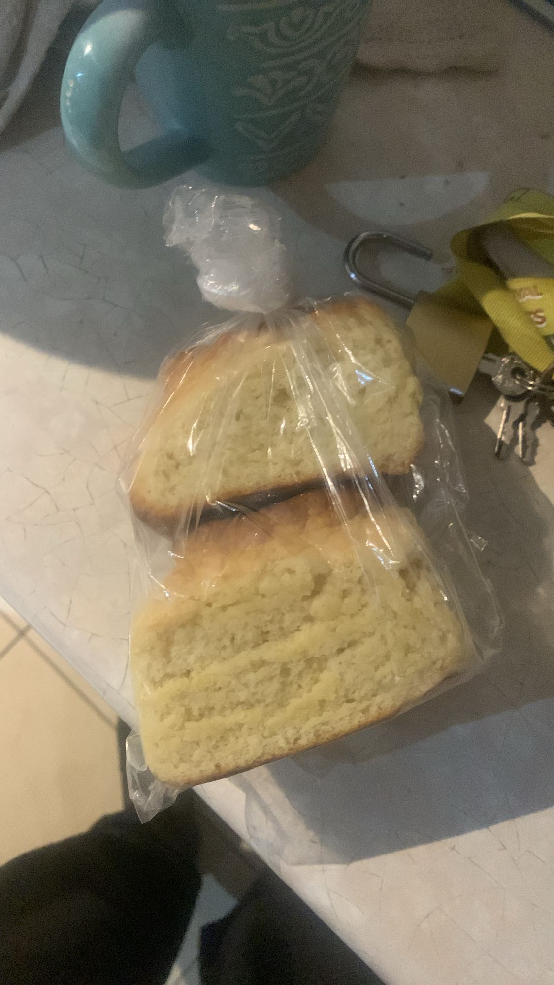 Sweet Cornbread Slices