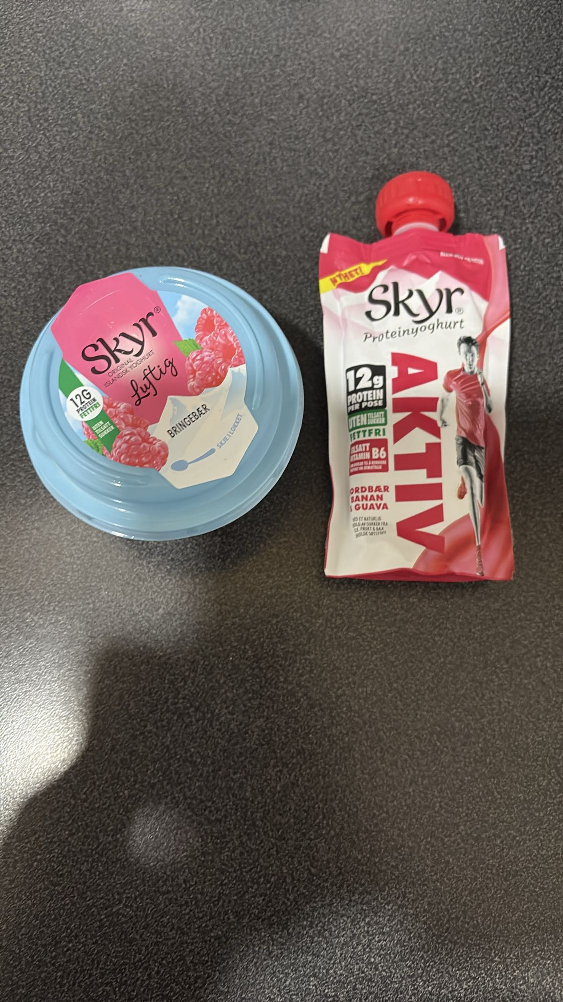 Skyr yoghurt duo