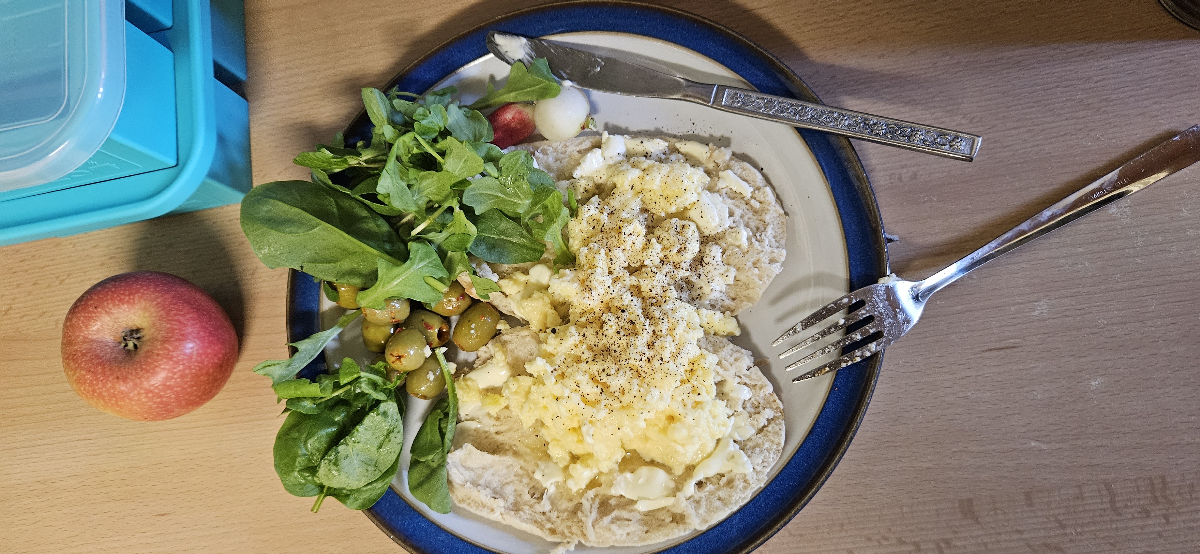 Egg salad pita with greens