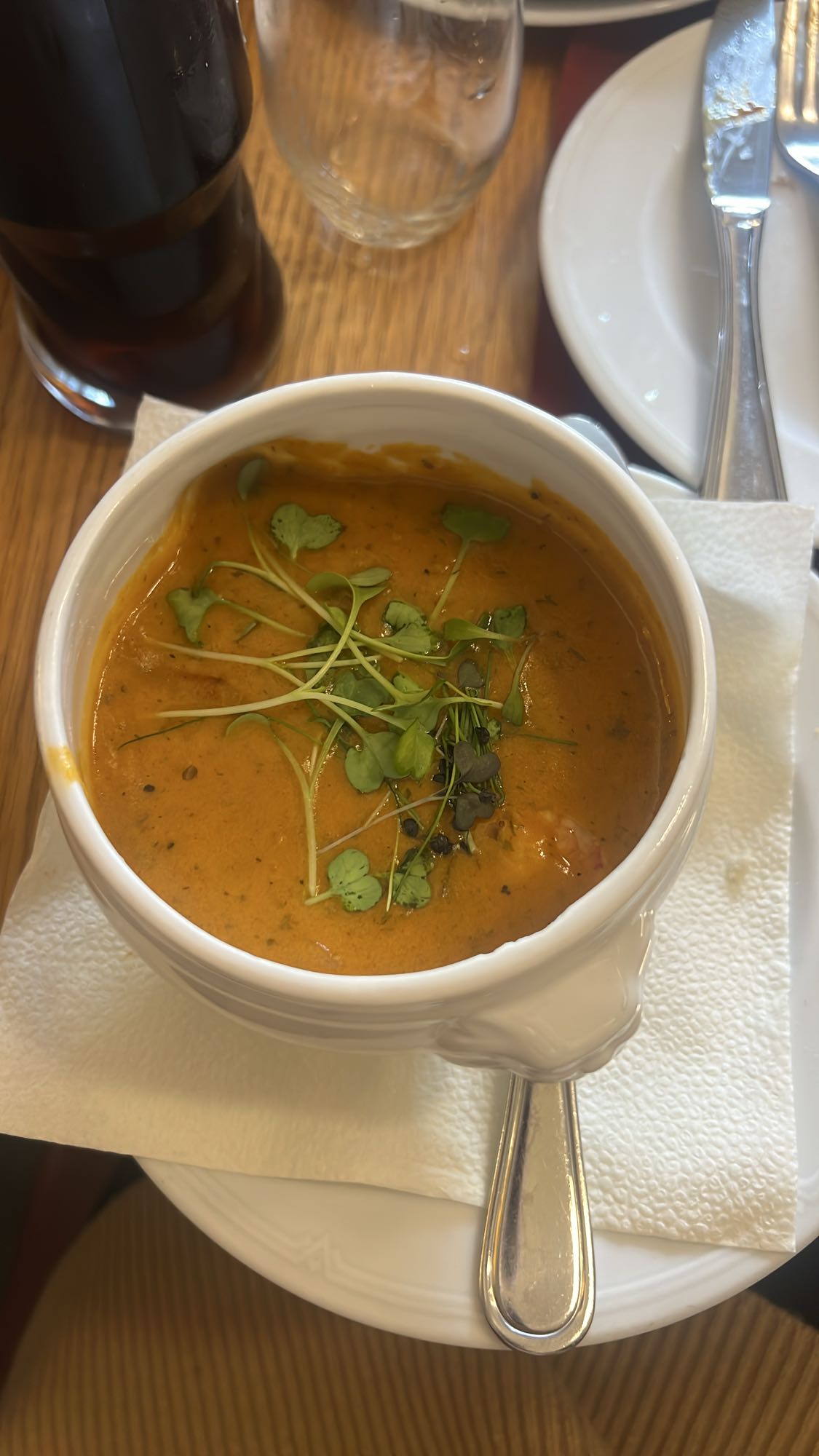 sopa cremosa de tomate