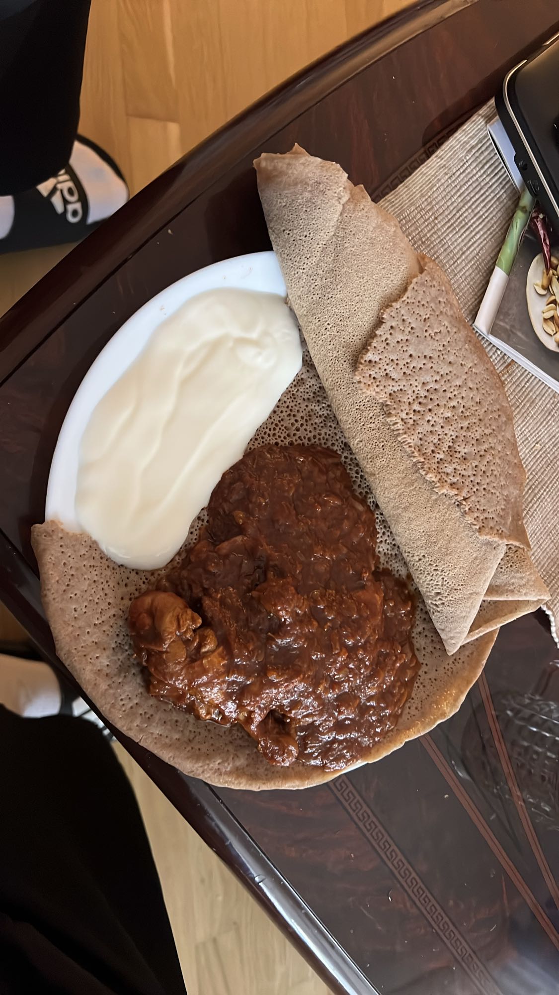 Doro wat med injera