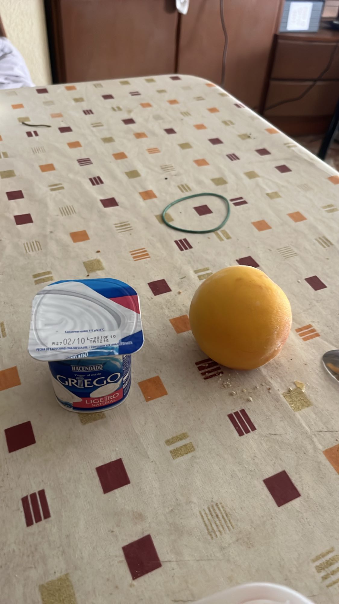 Yogur y naranja