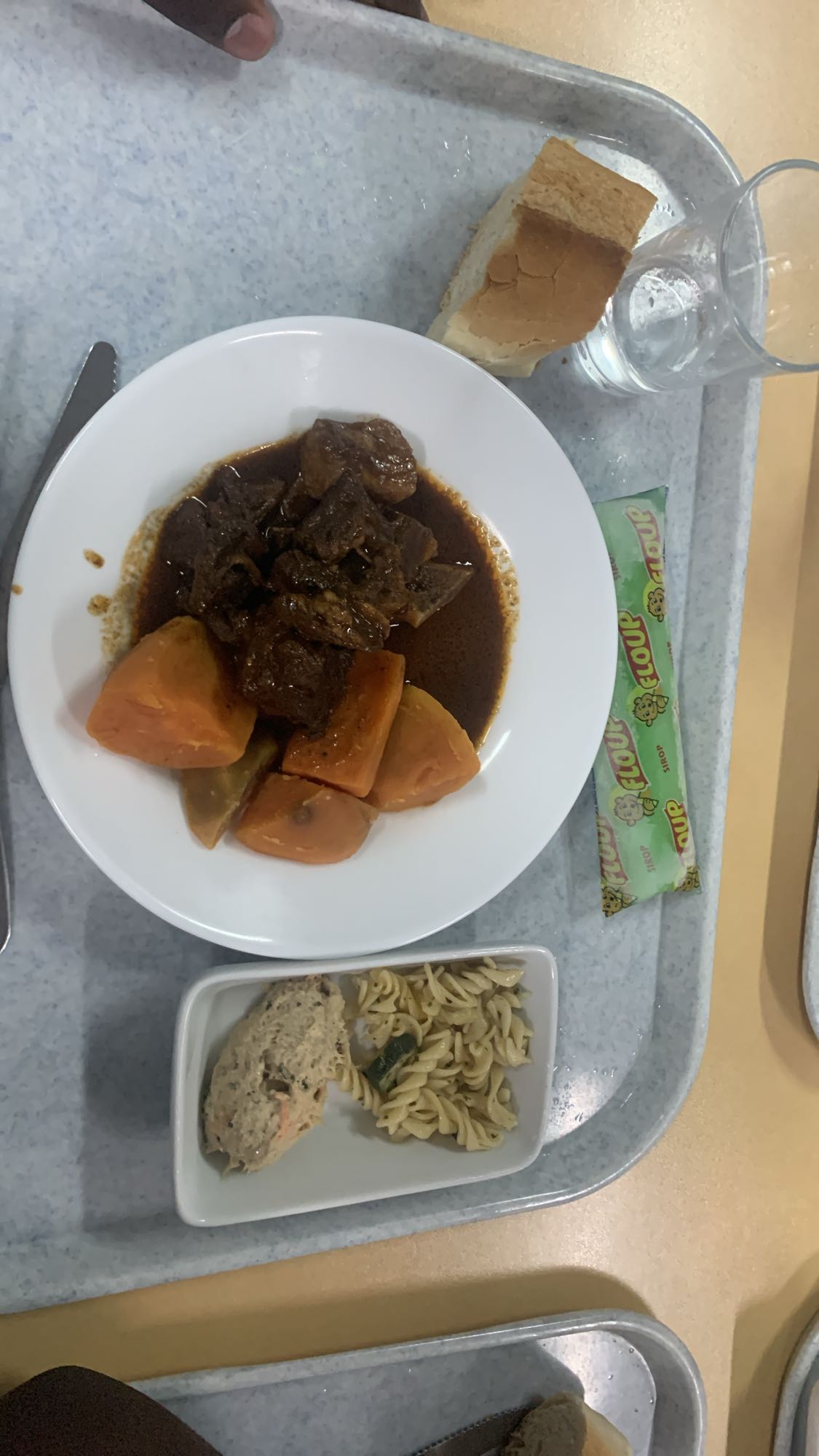 Ragoût de boeuf et pâtes