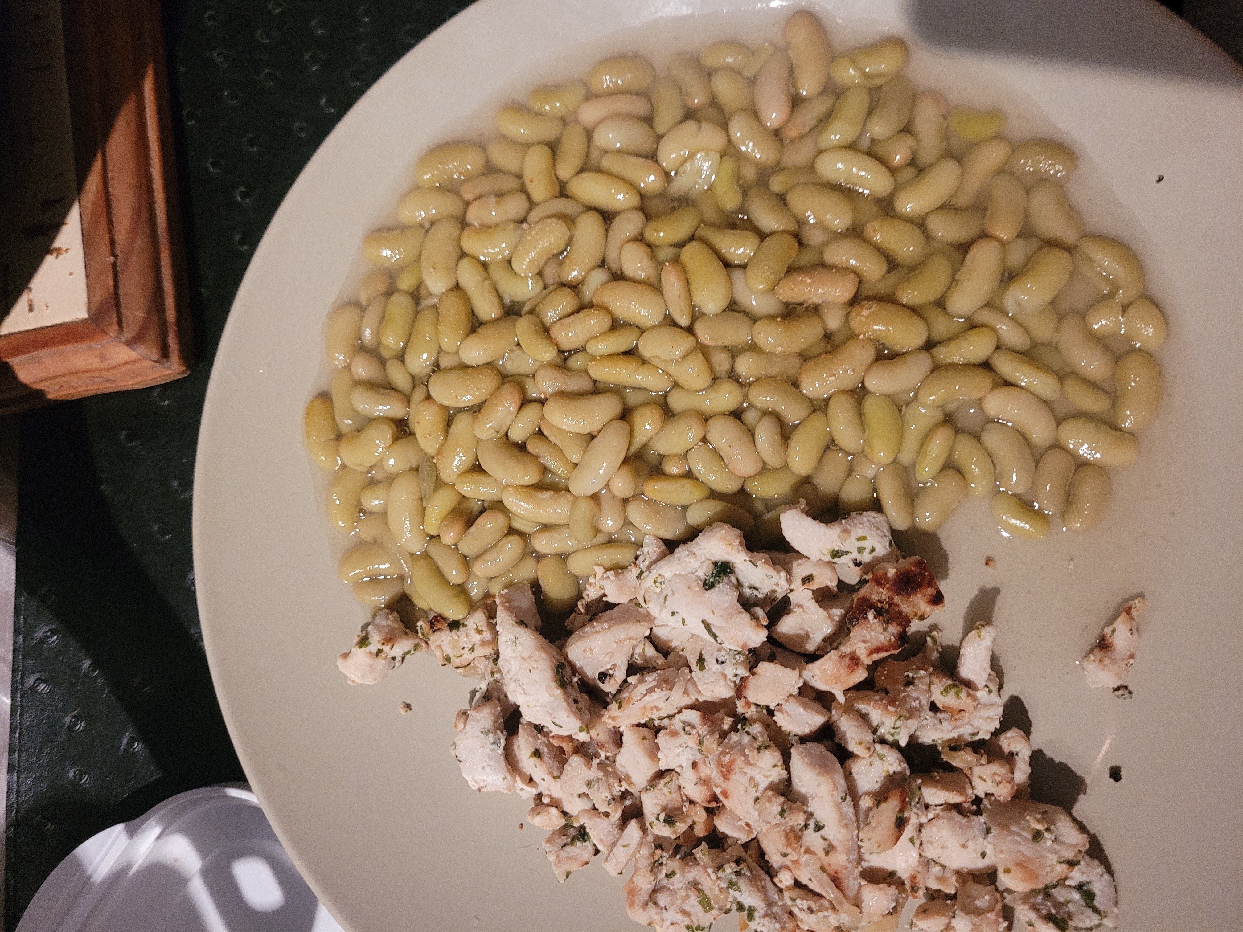 Poulet et haricots blancs