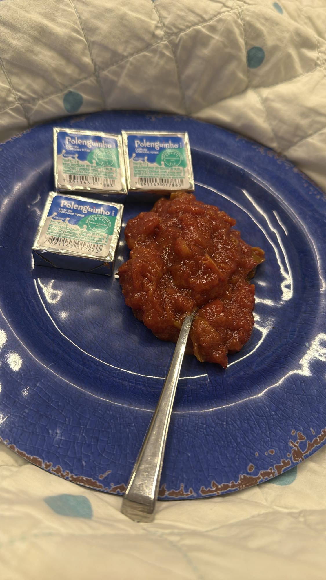 Polenguinho com molho