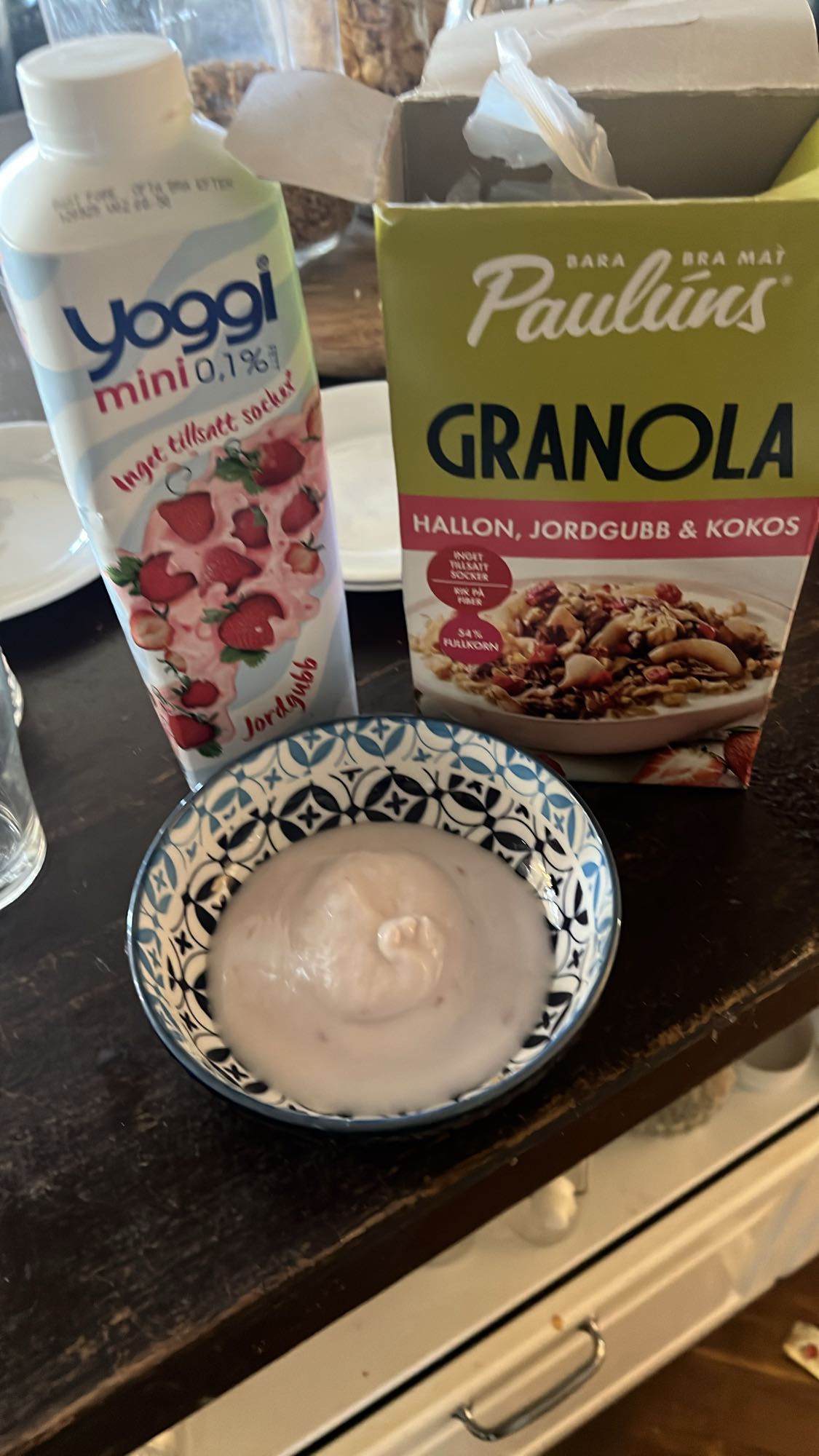 Yoghurt med granola