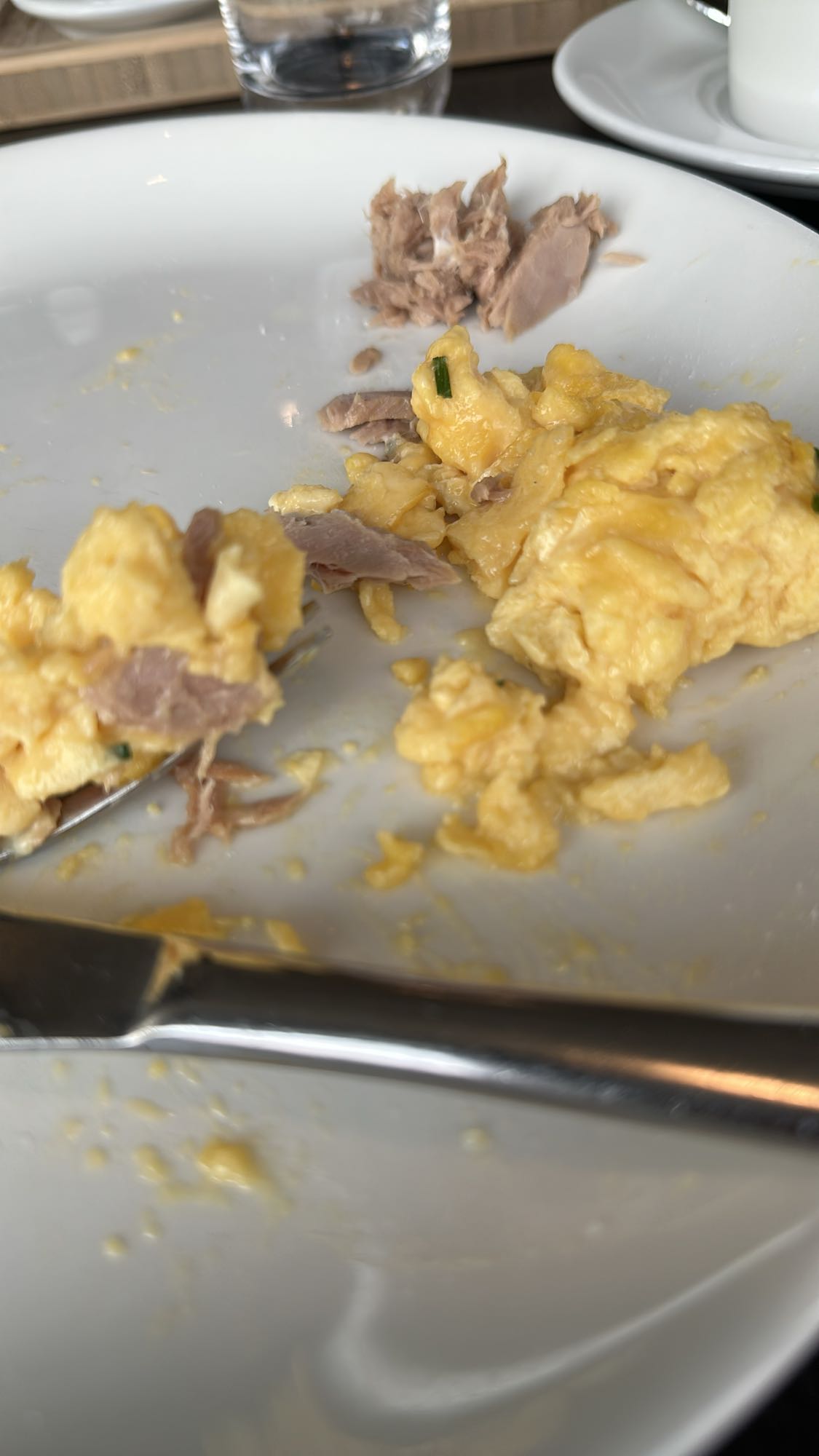 Scrambled eggs with tuna