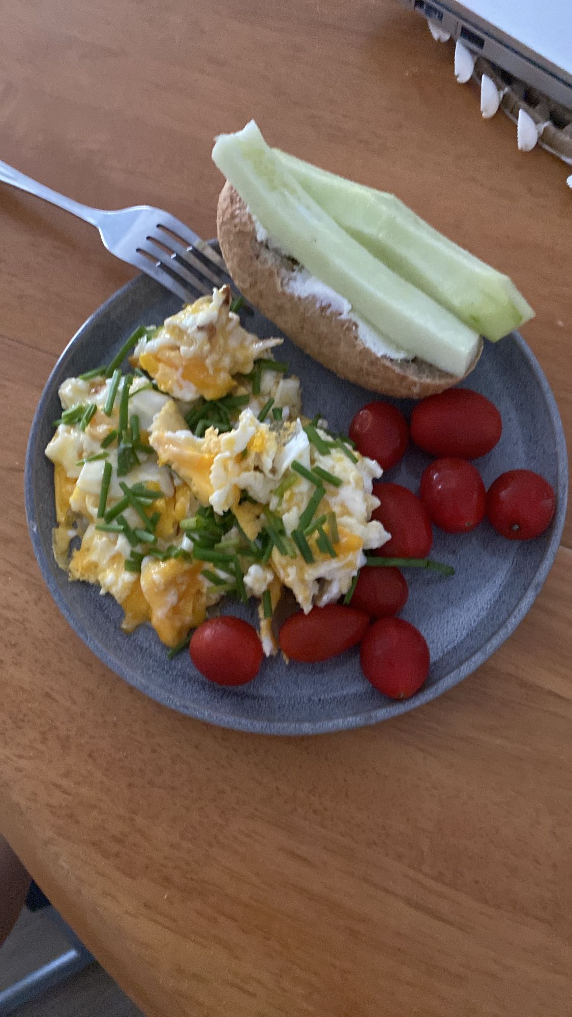 Jajecznica z warzywami