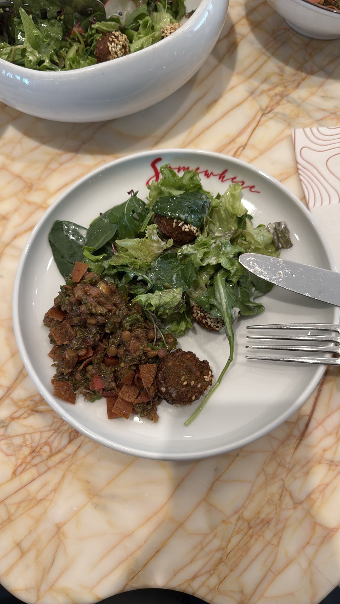 фалафель с салатом