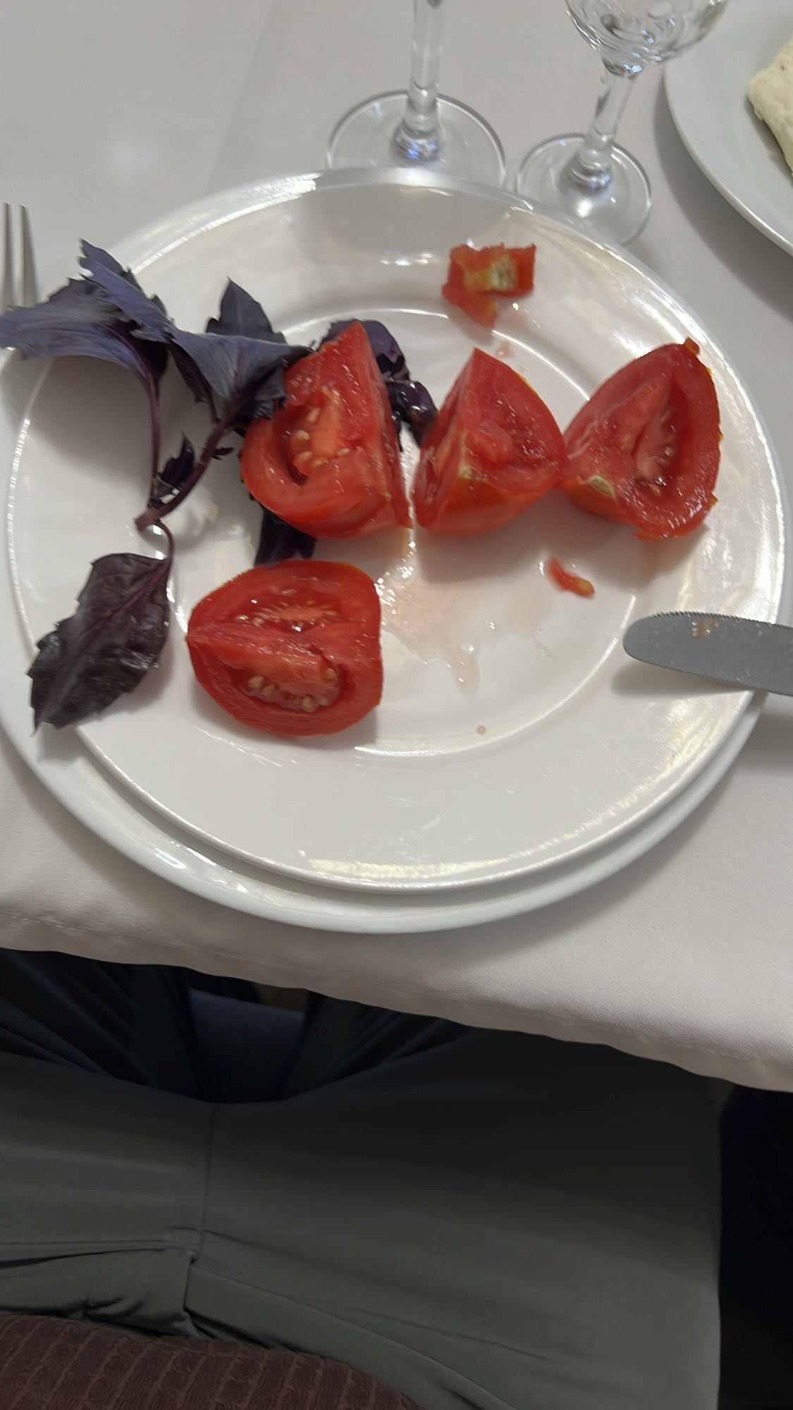 Պոմիդոր և ռեհան