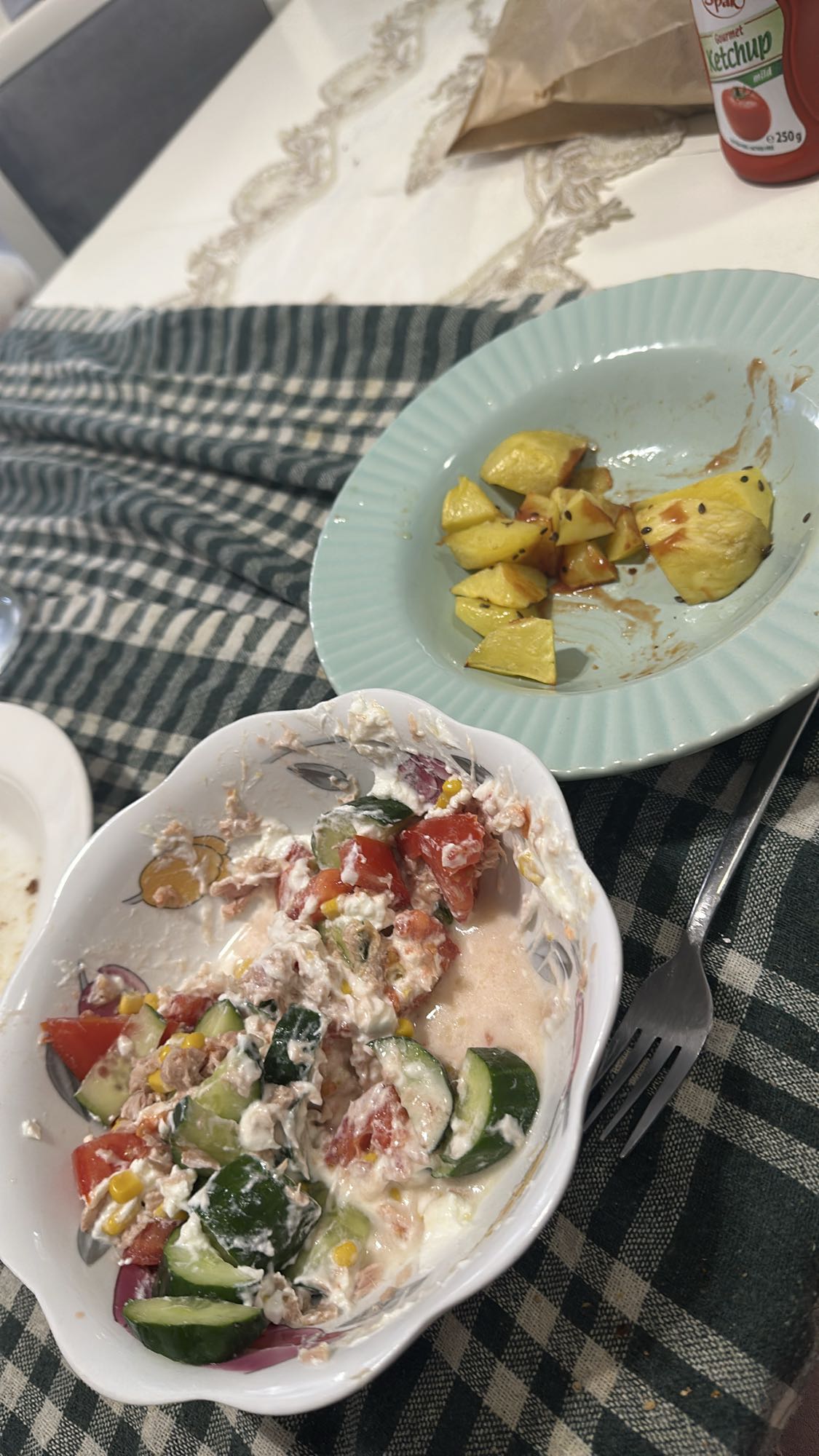 Tuna veggie salad & potatoes