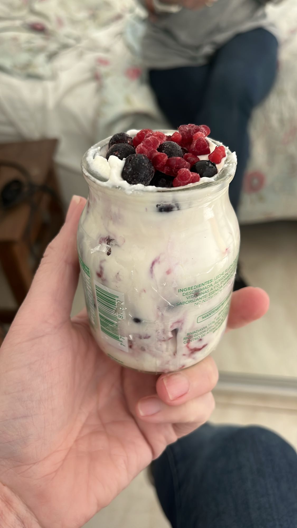 Yogur con frutos rojos