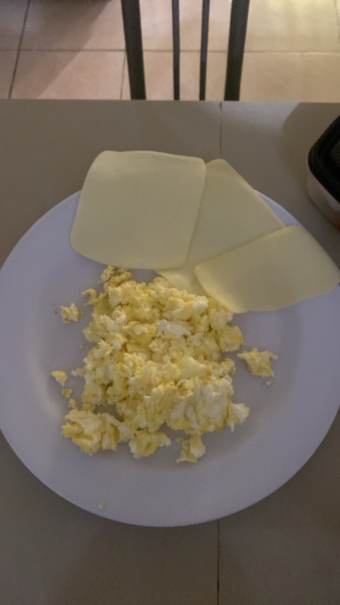 Huevos con queso