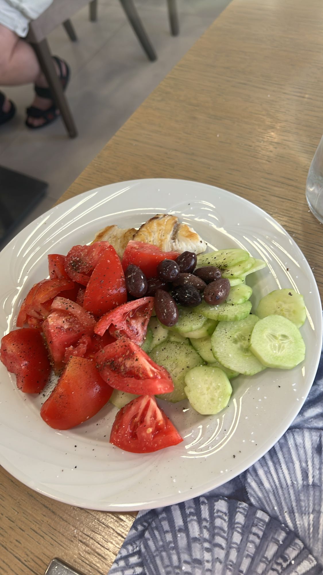 Sałatka z kurczakiem i warzywami