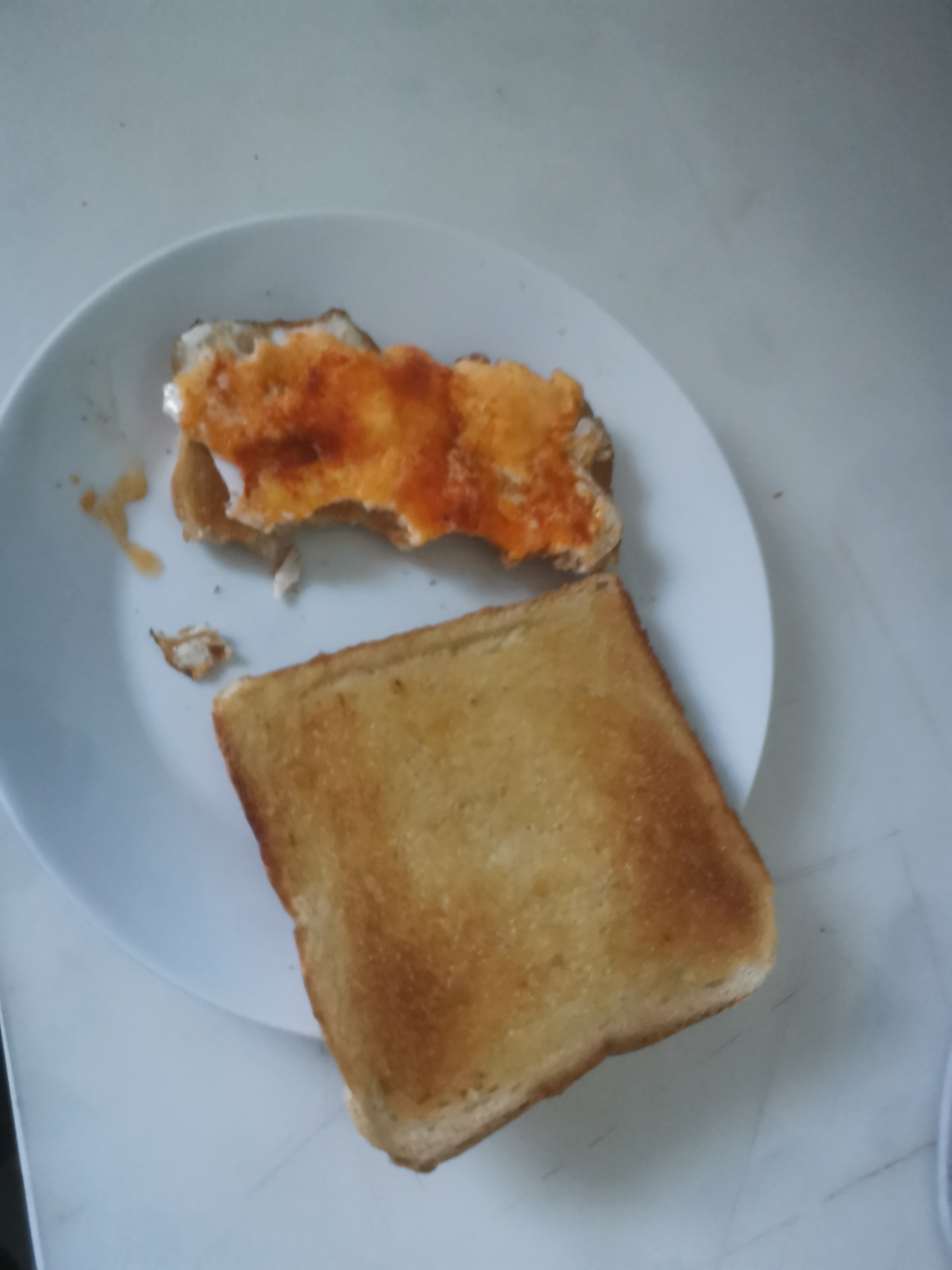 Toast mit Käse & Soße