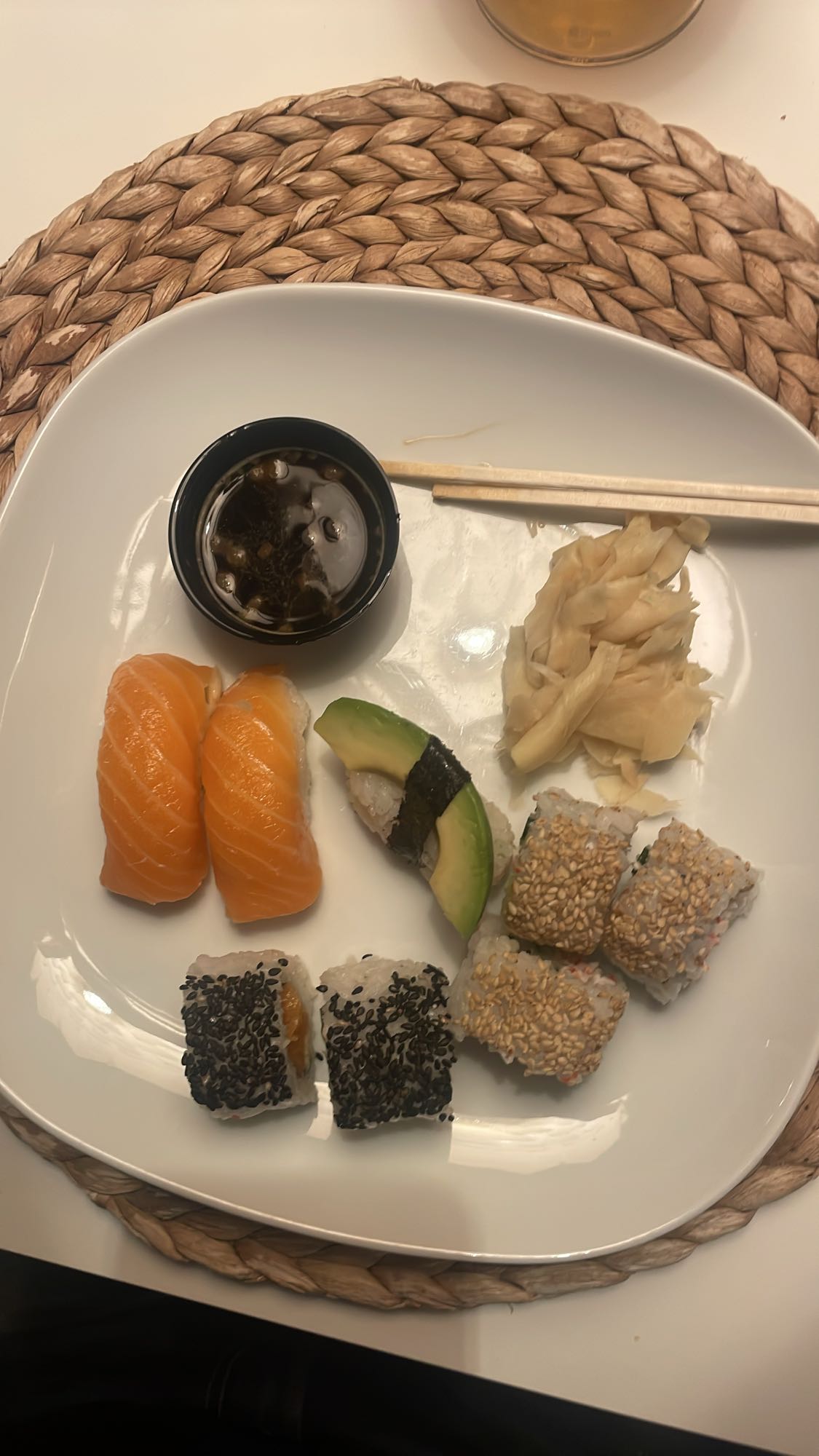 Sushitallrik blandad