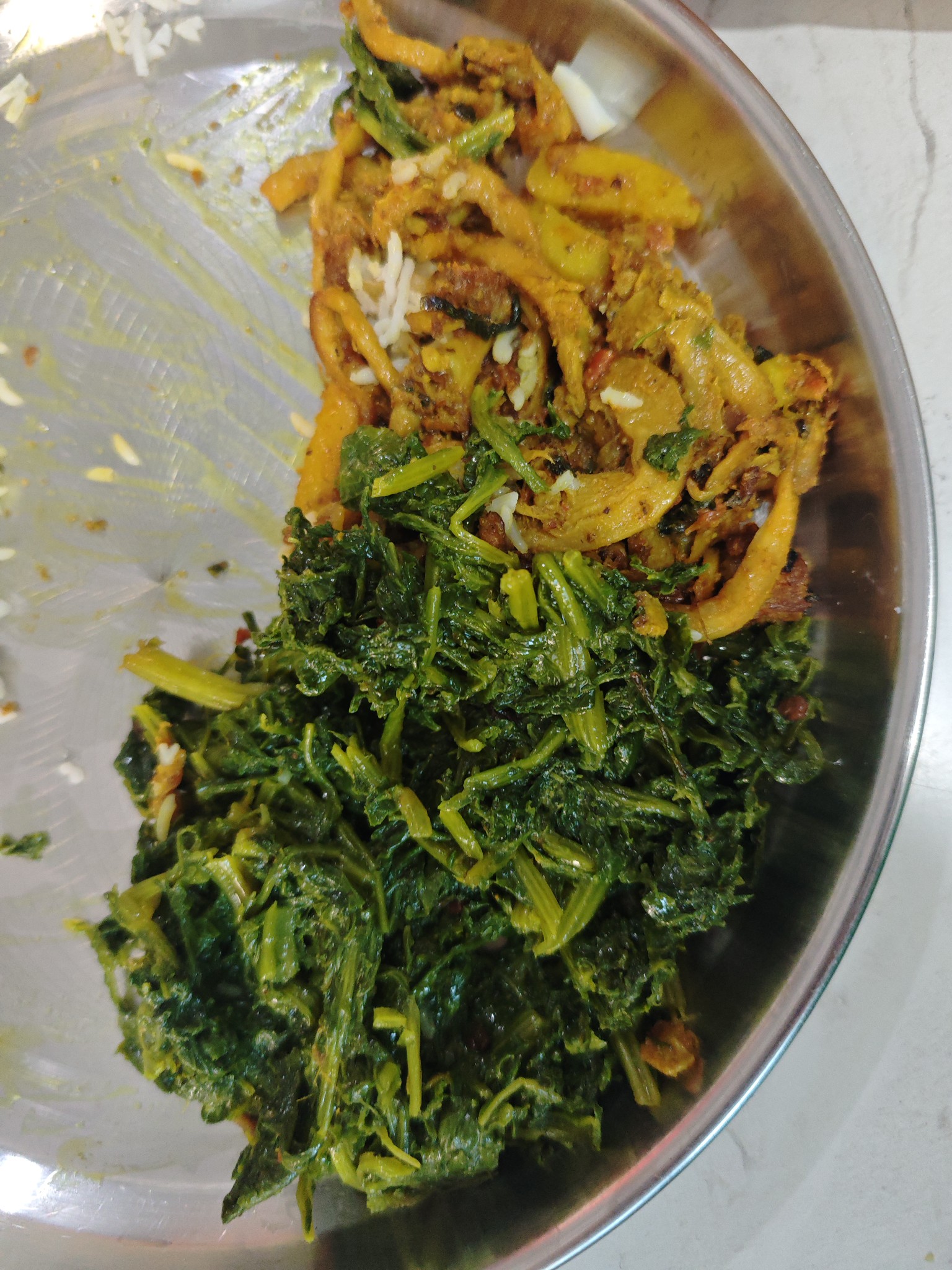 Saag and stir-fried veggies