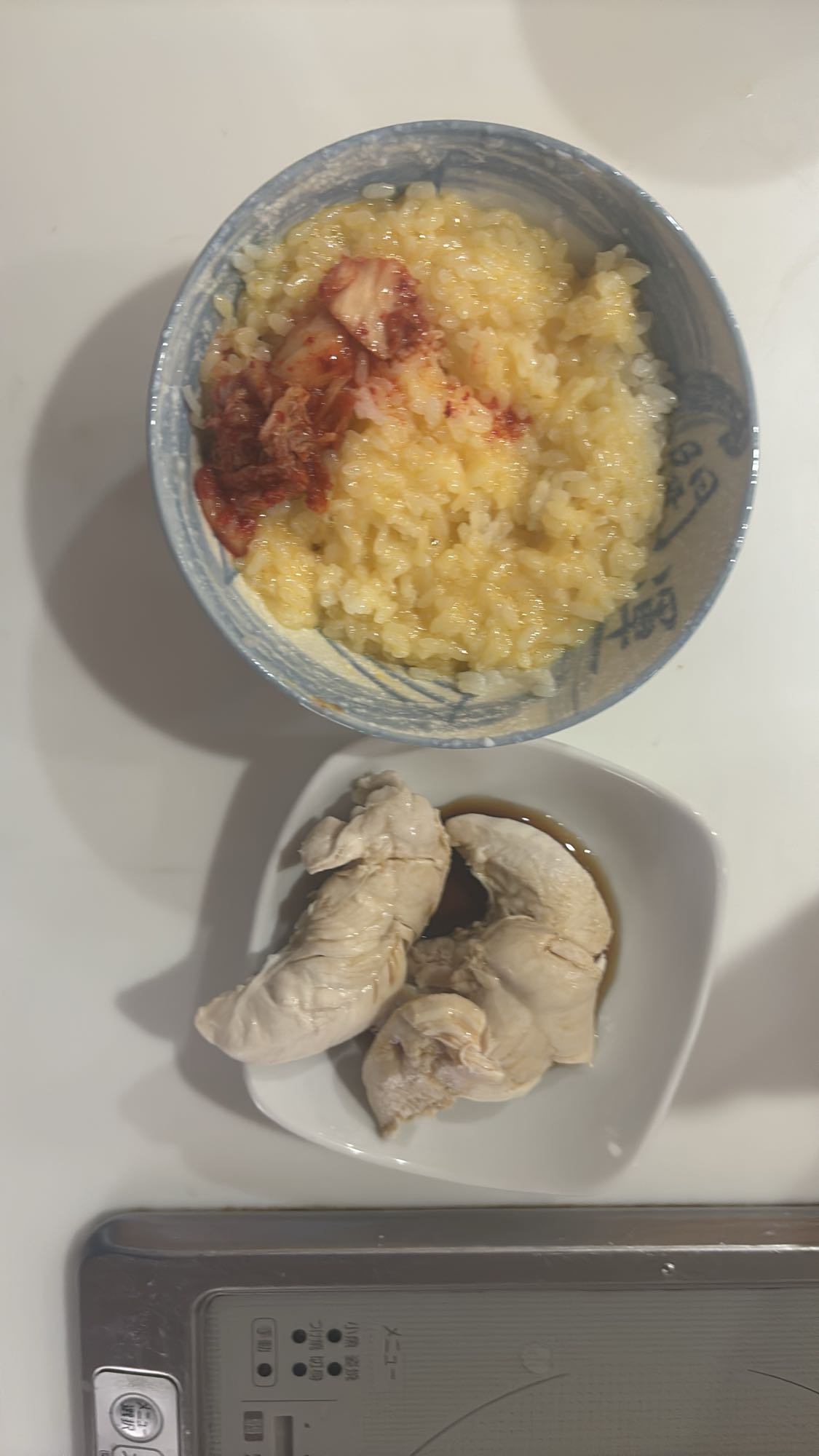 鶏むね肉と卵かけご飯