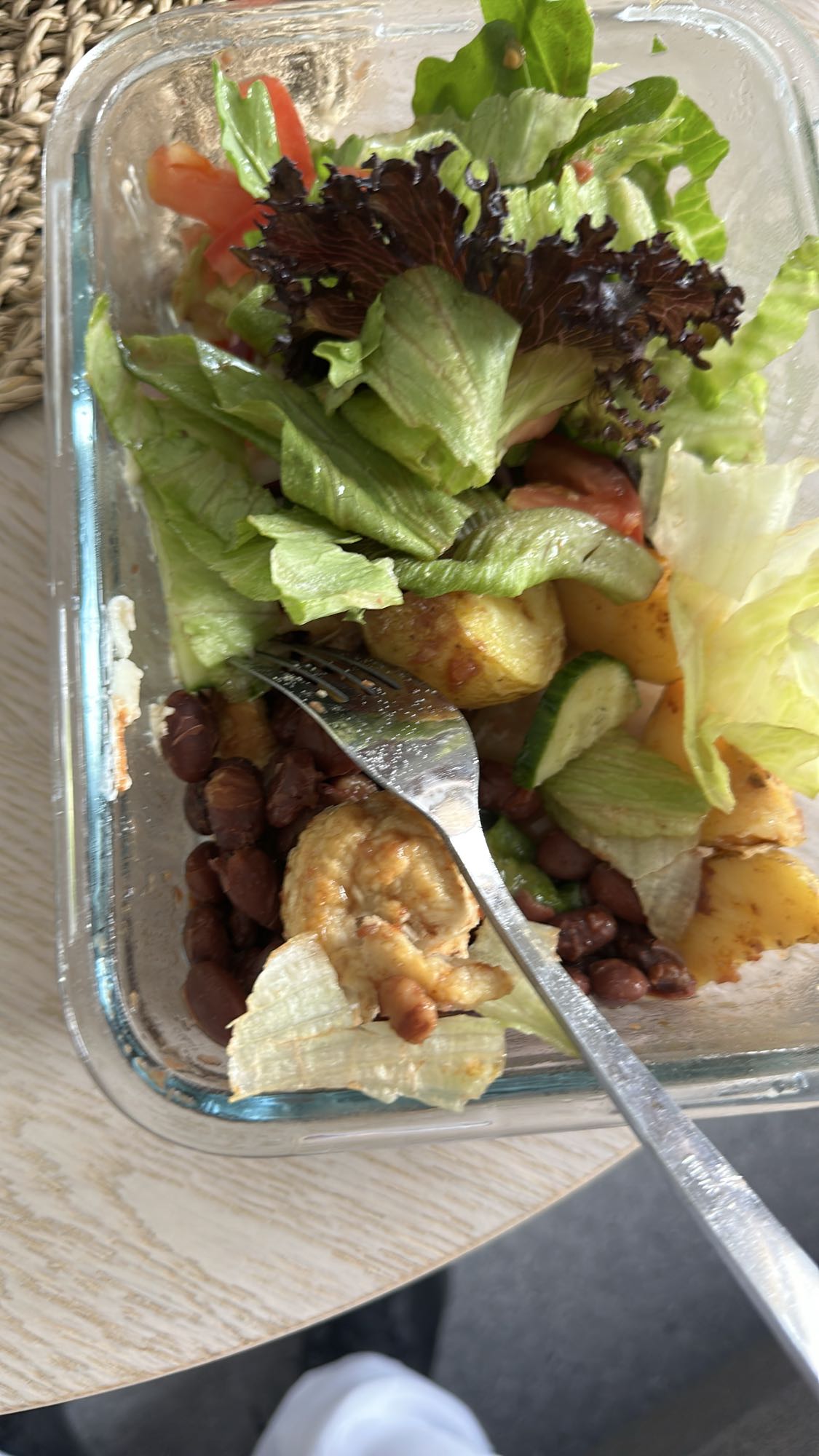 Bönsallad med grönsaker