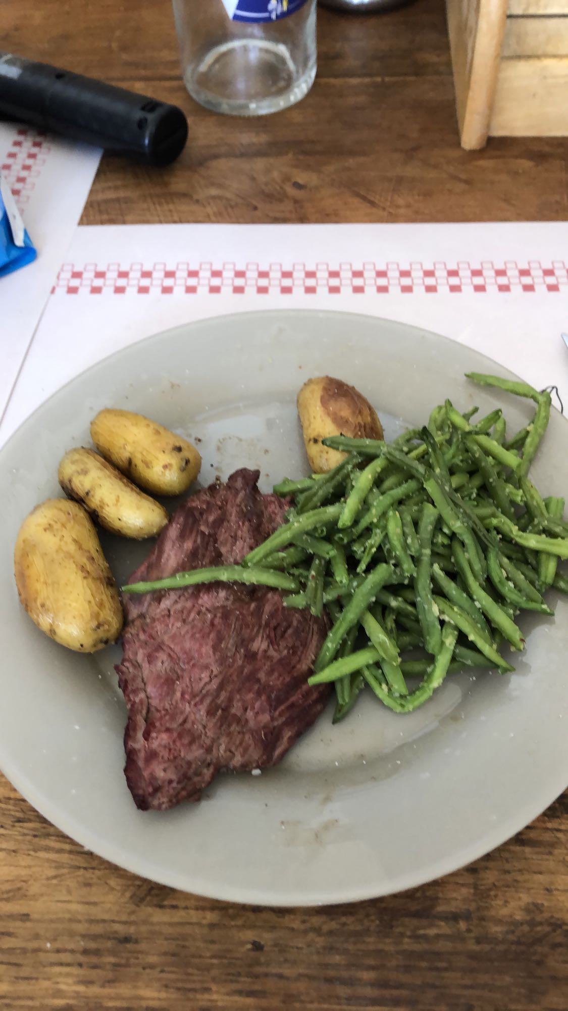 Steak haricots pommes