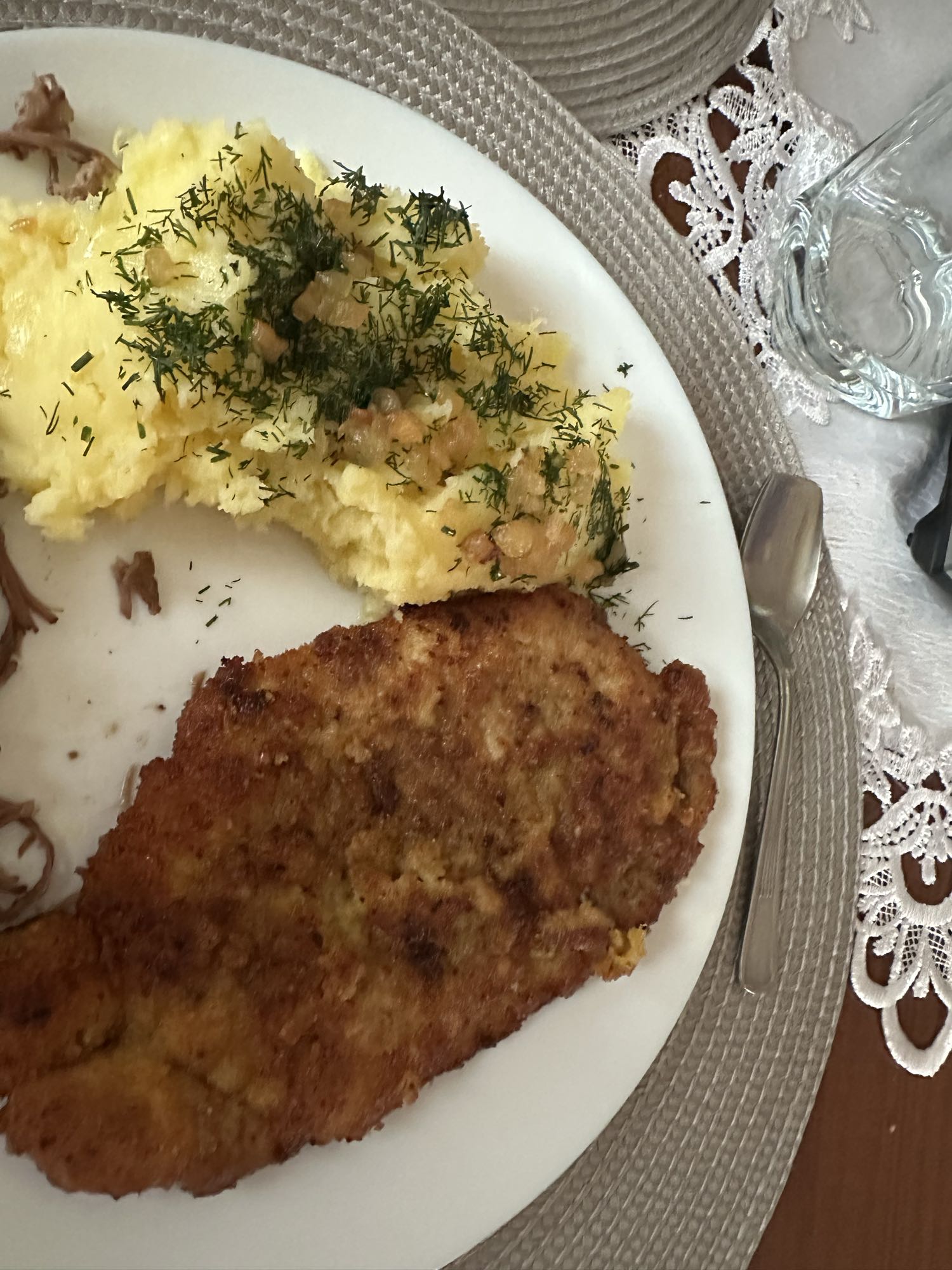 Kotlet z ziemniakami