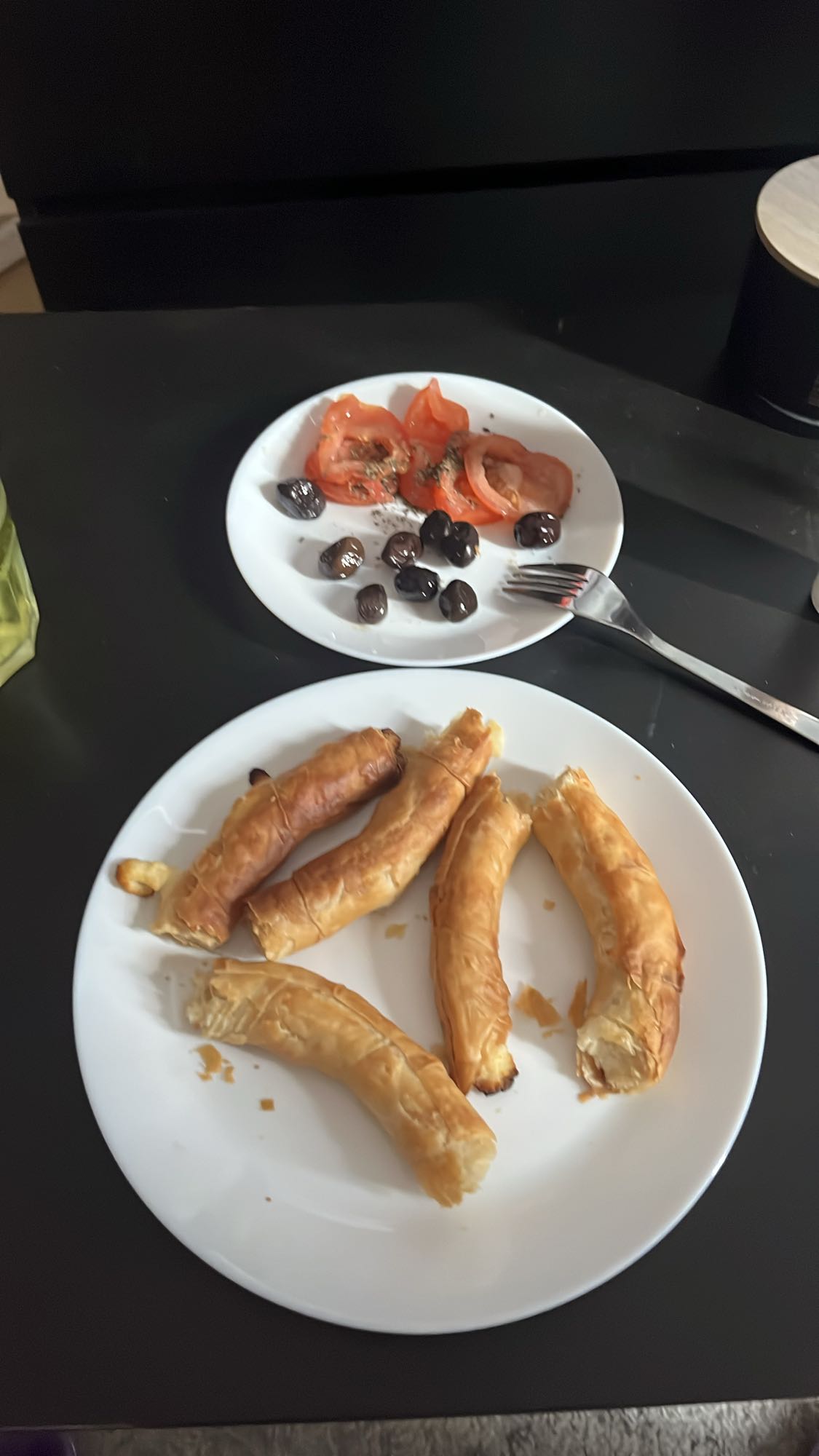 Börek med tomat & oliver