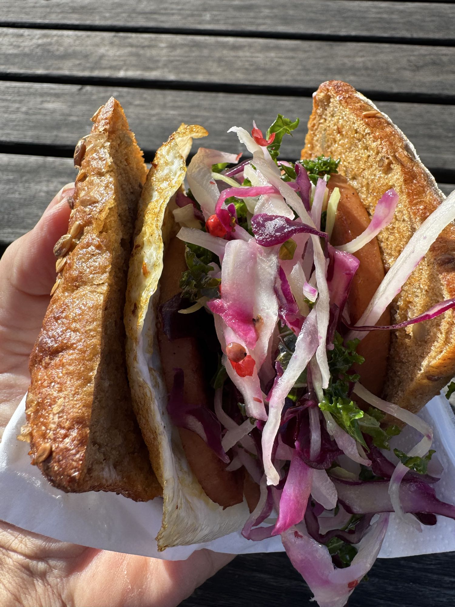 Äggmacka med sallad