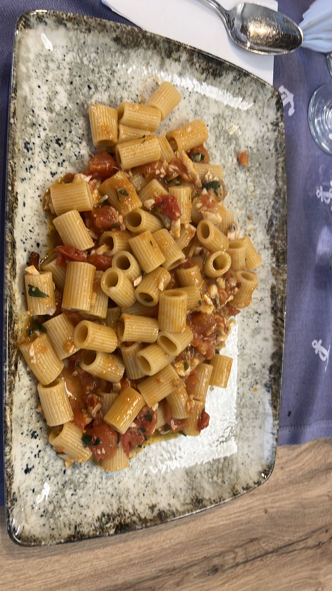 Paste cu roșii și brânză