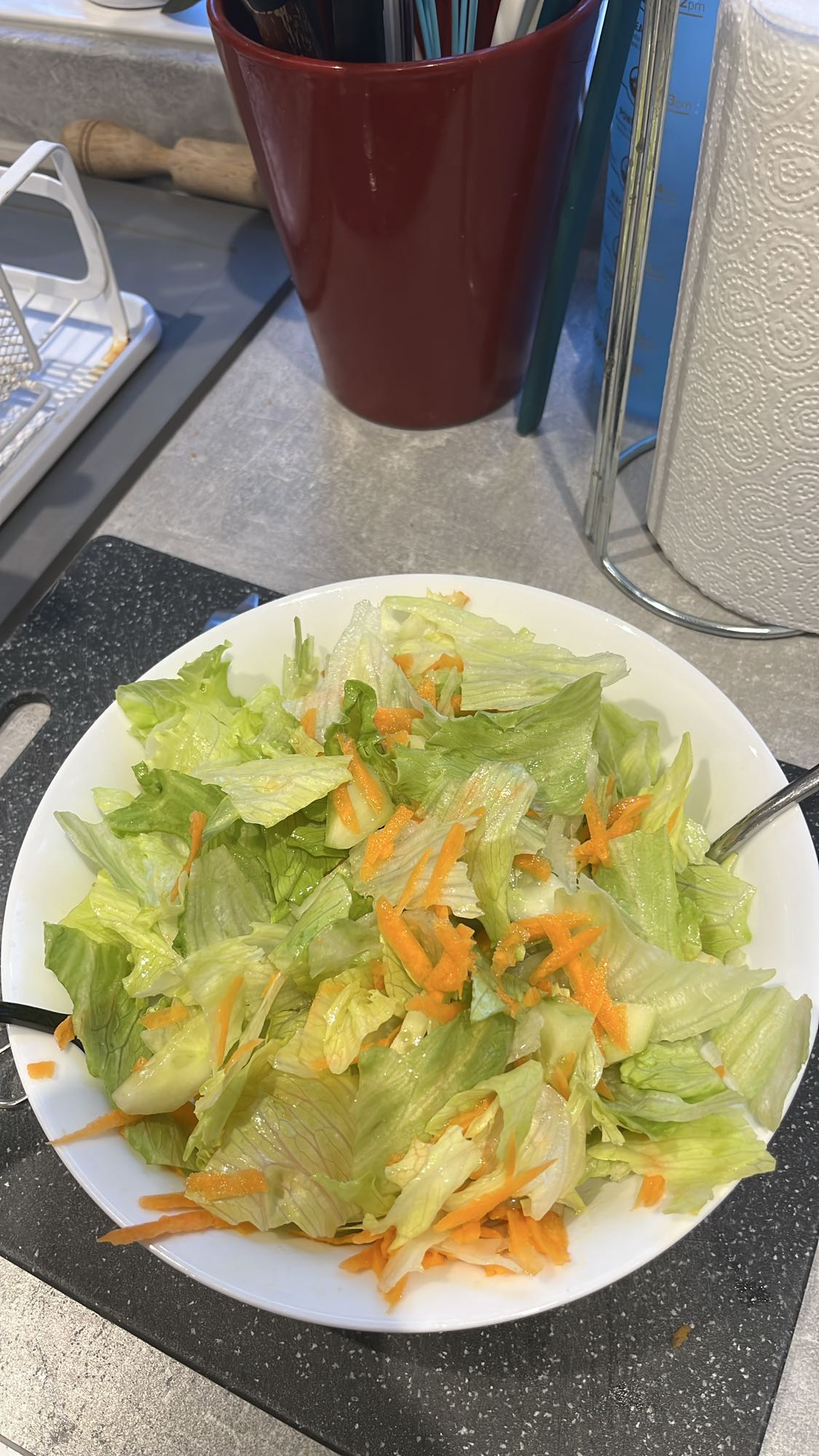 Simple Lettuce Carrot Salad