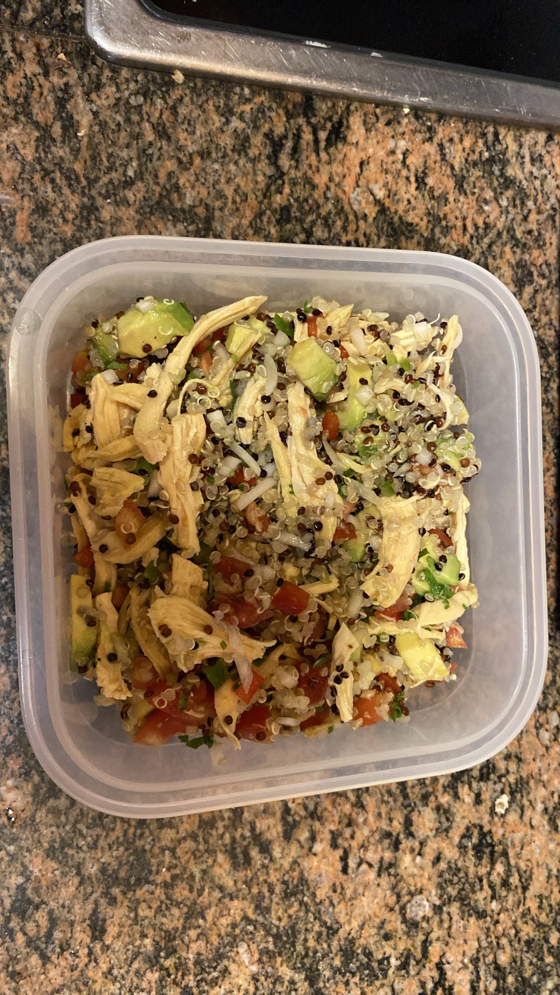 Ensalada de pollo y quinoa