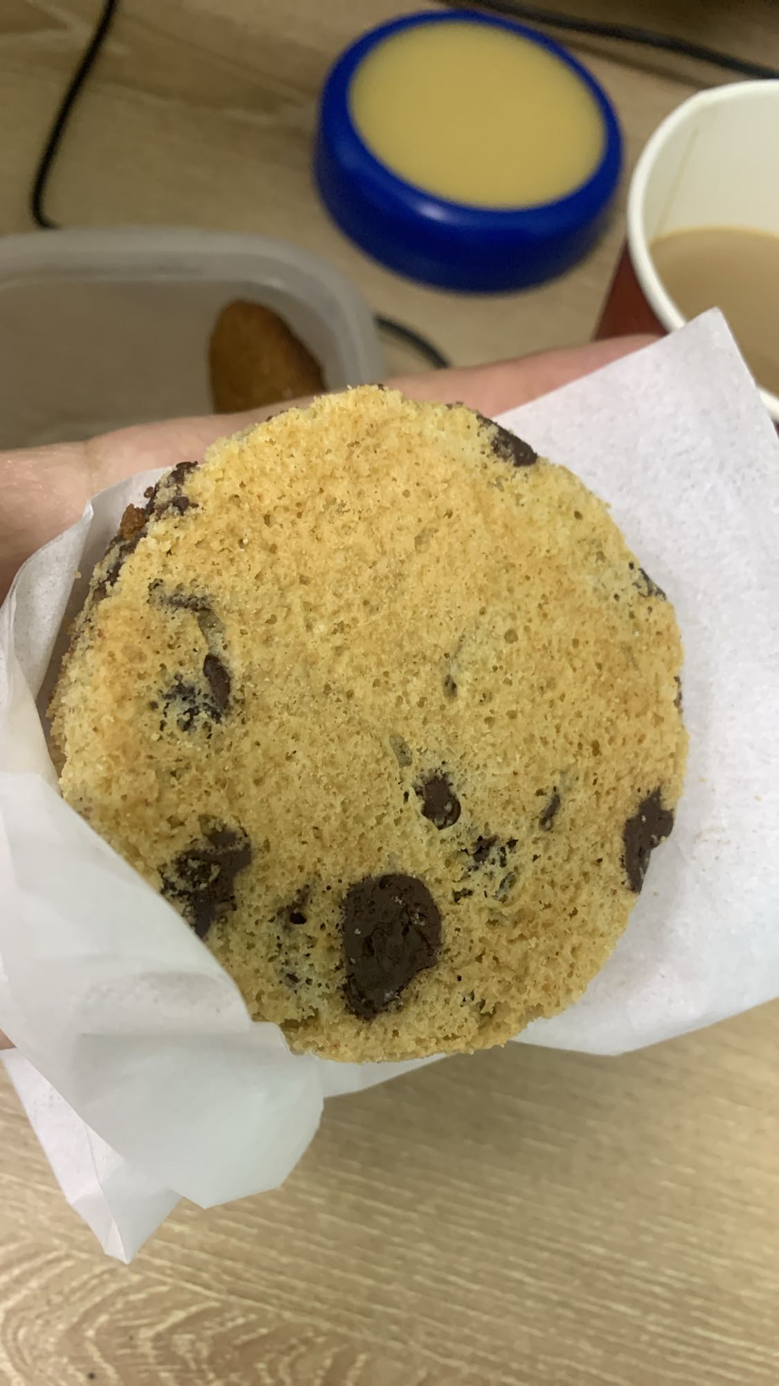 Chocolate chip cookie