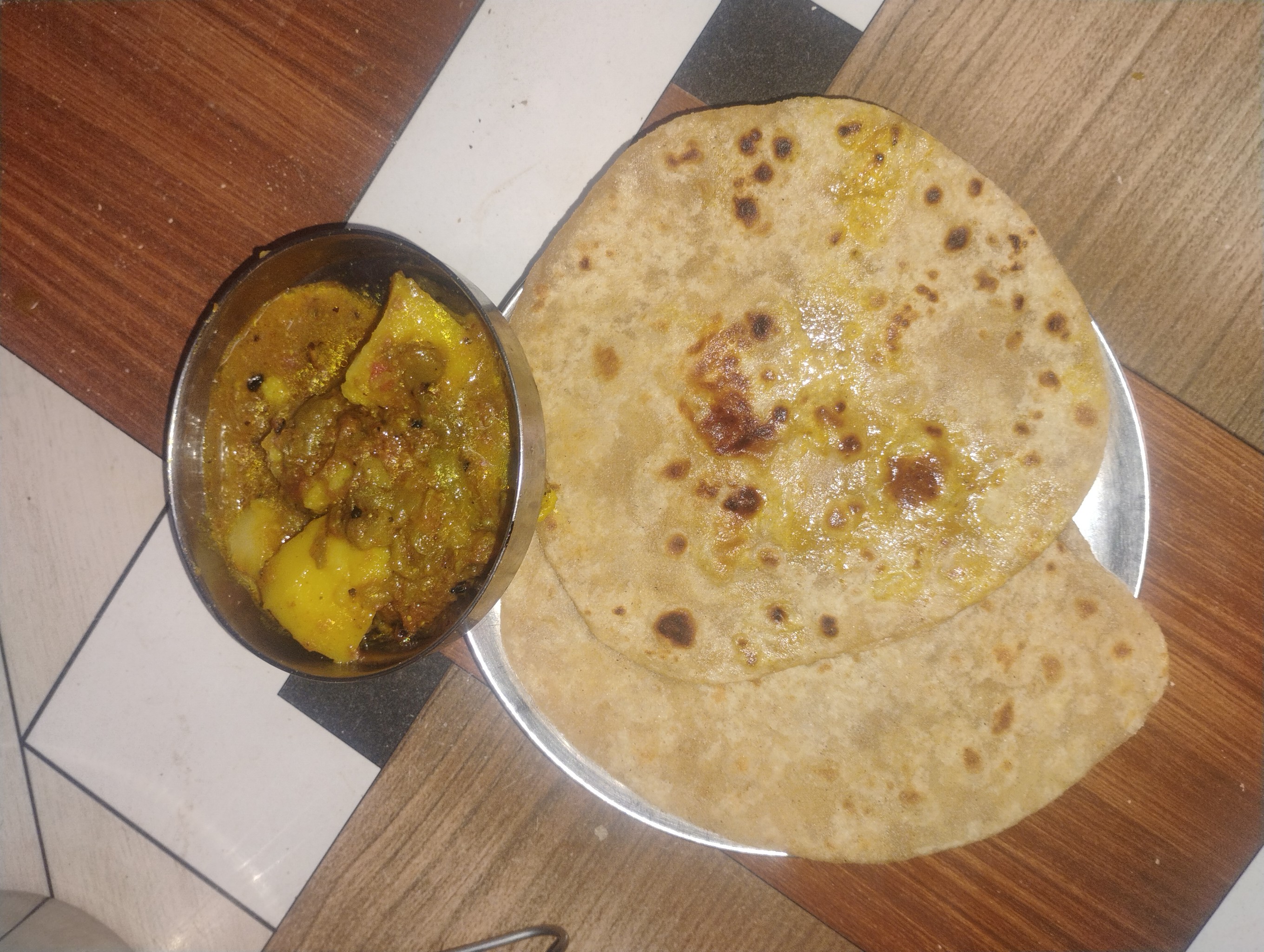 Chapati with Aloo Sabzi