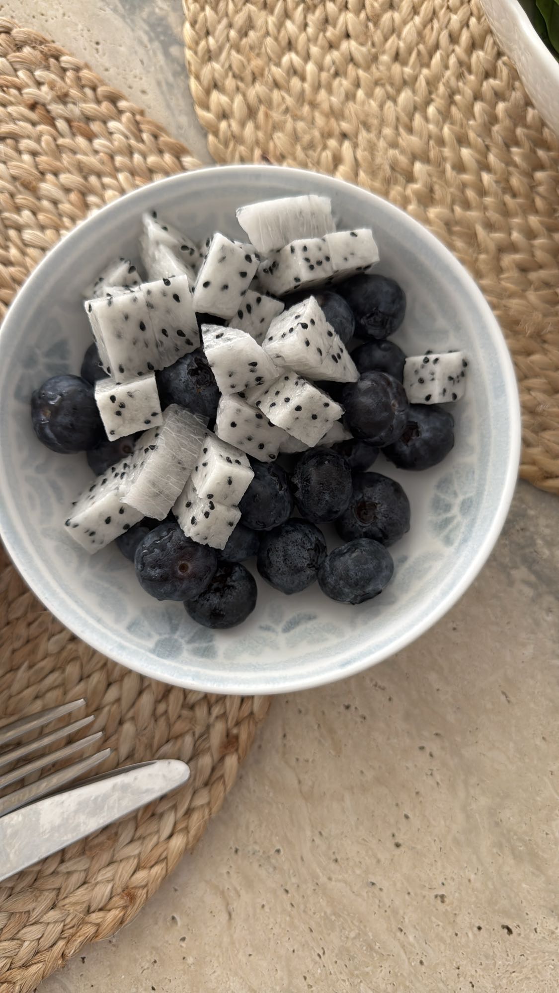 чаша с фруктами