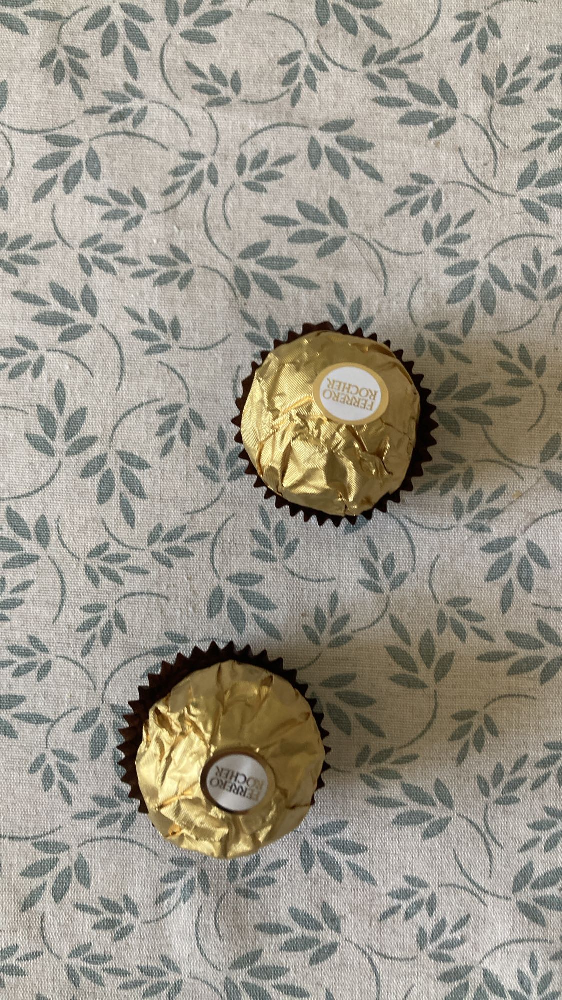 Ferrero Rocher (2 pieces)