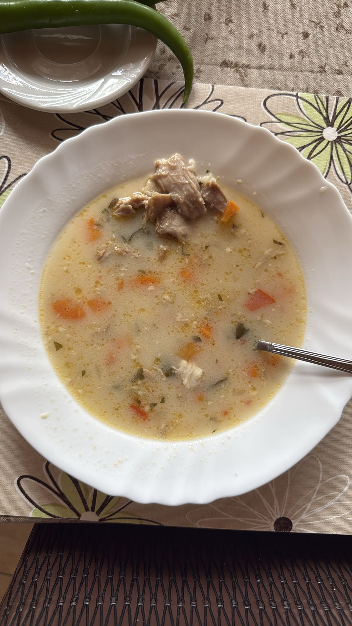 Ciorbă de pui cu legume