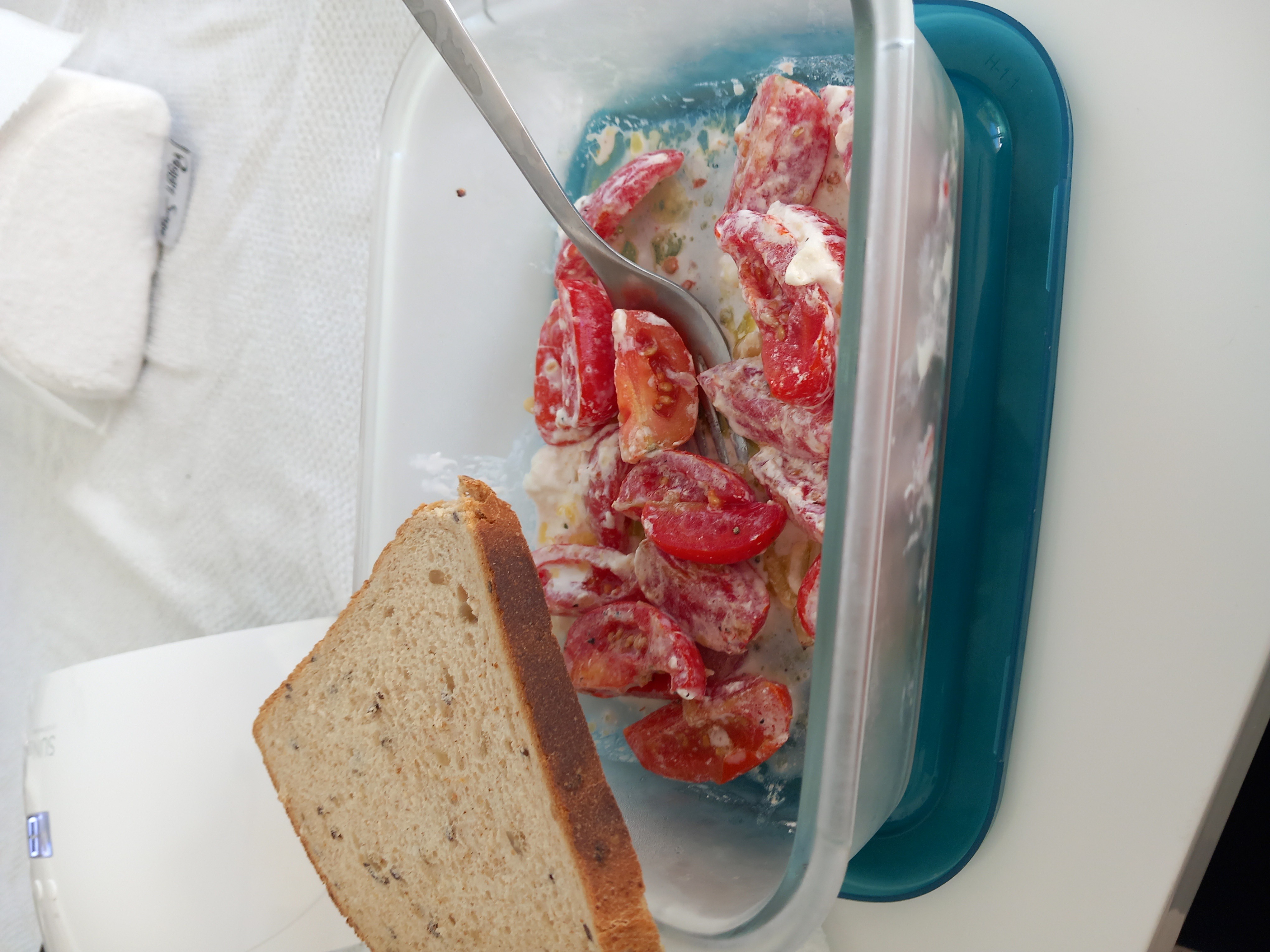 Salade tomate et pain