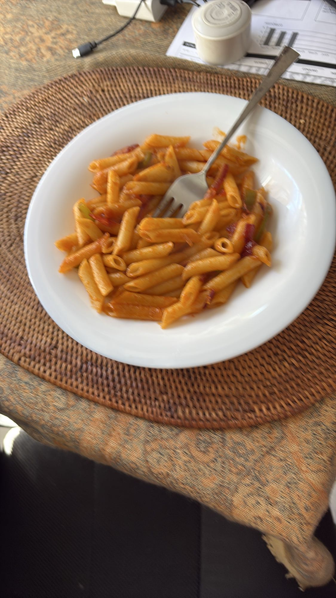 pasta con salsa roja
