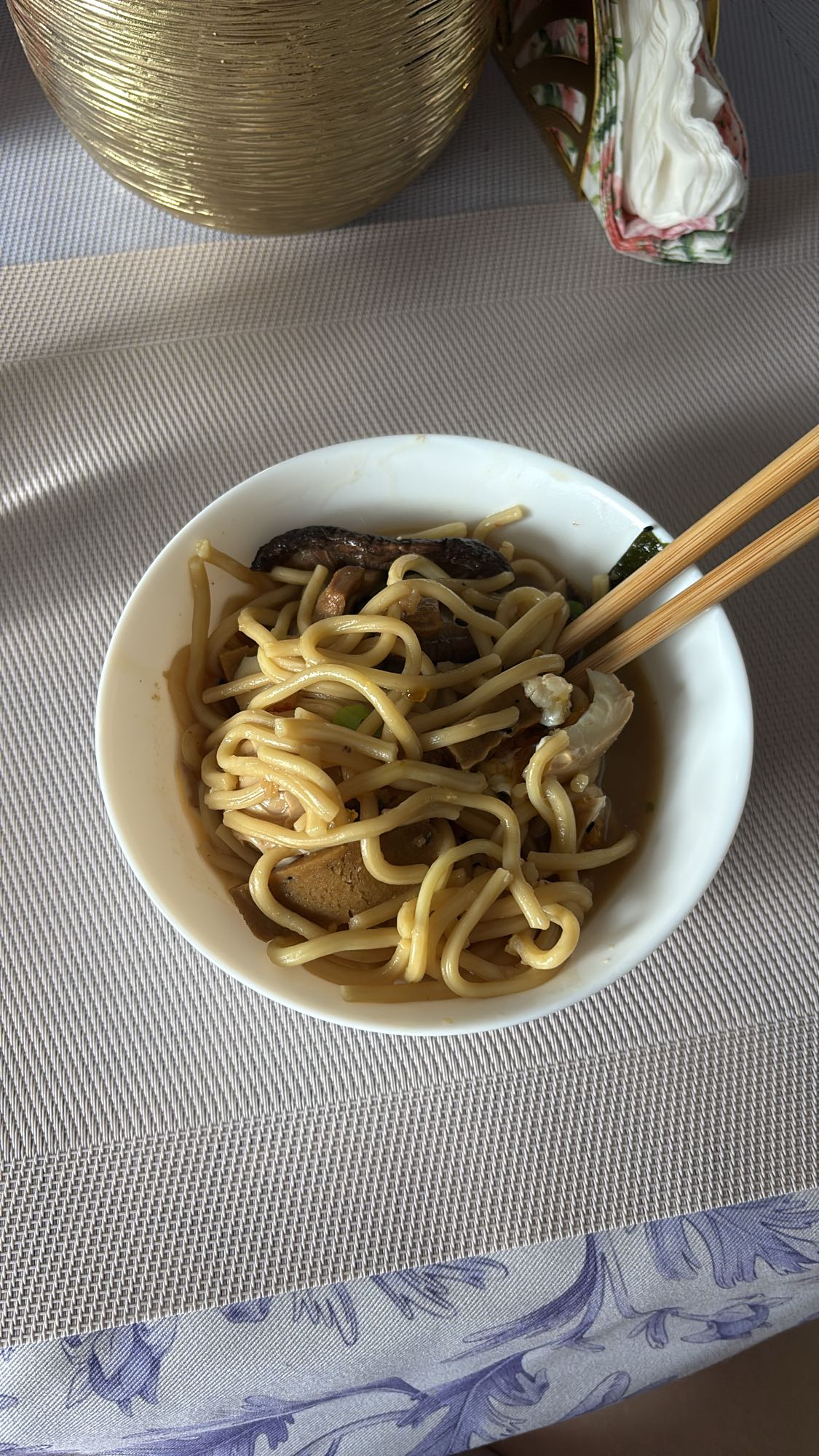 makaron z kurczakiem i grzybami