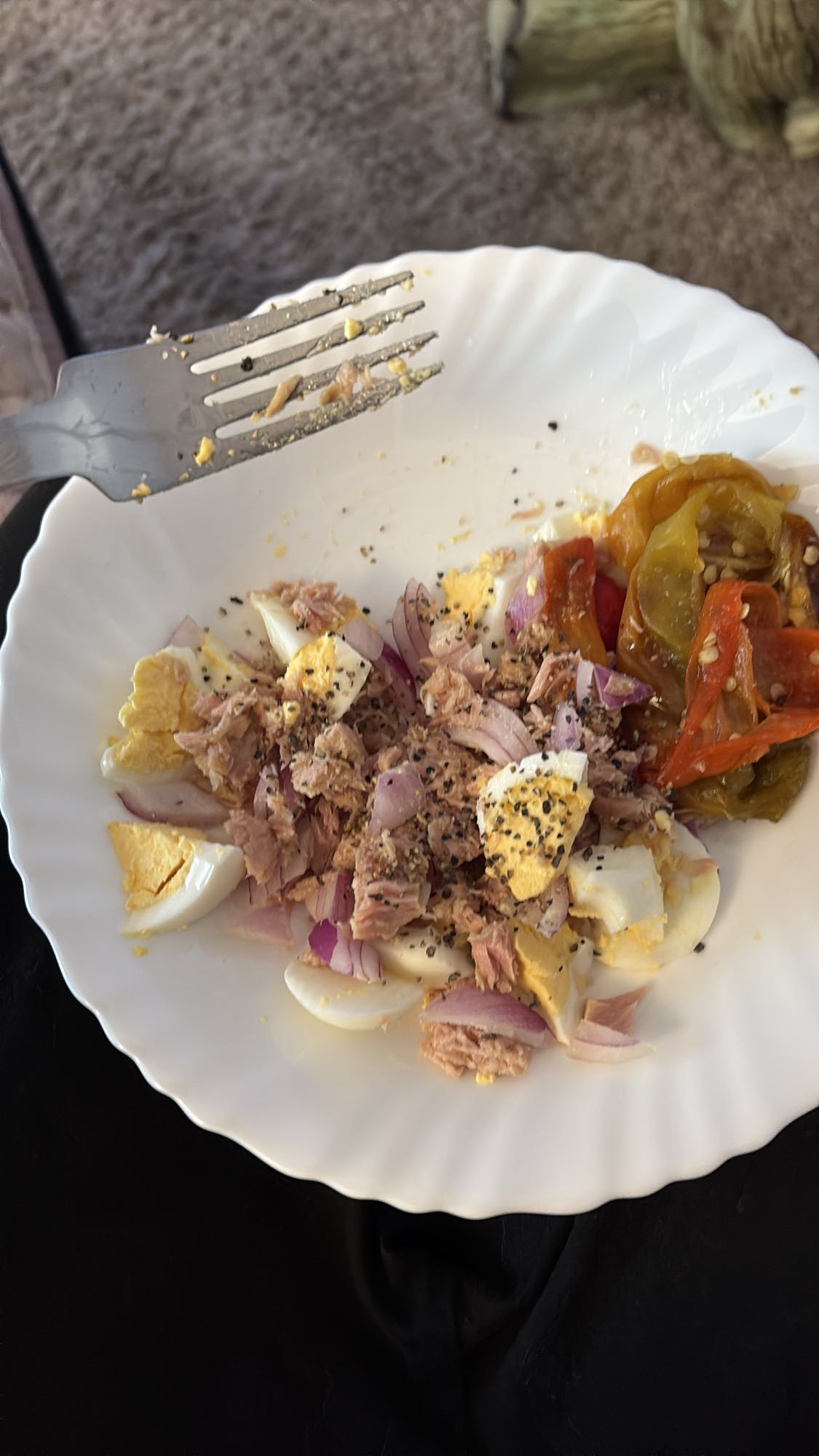 Tunfisk og egg salat